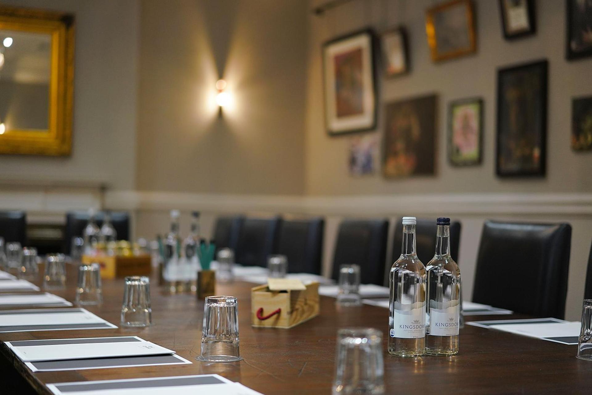 Meeting/conference room