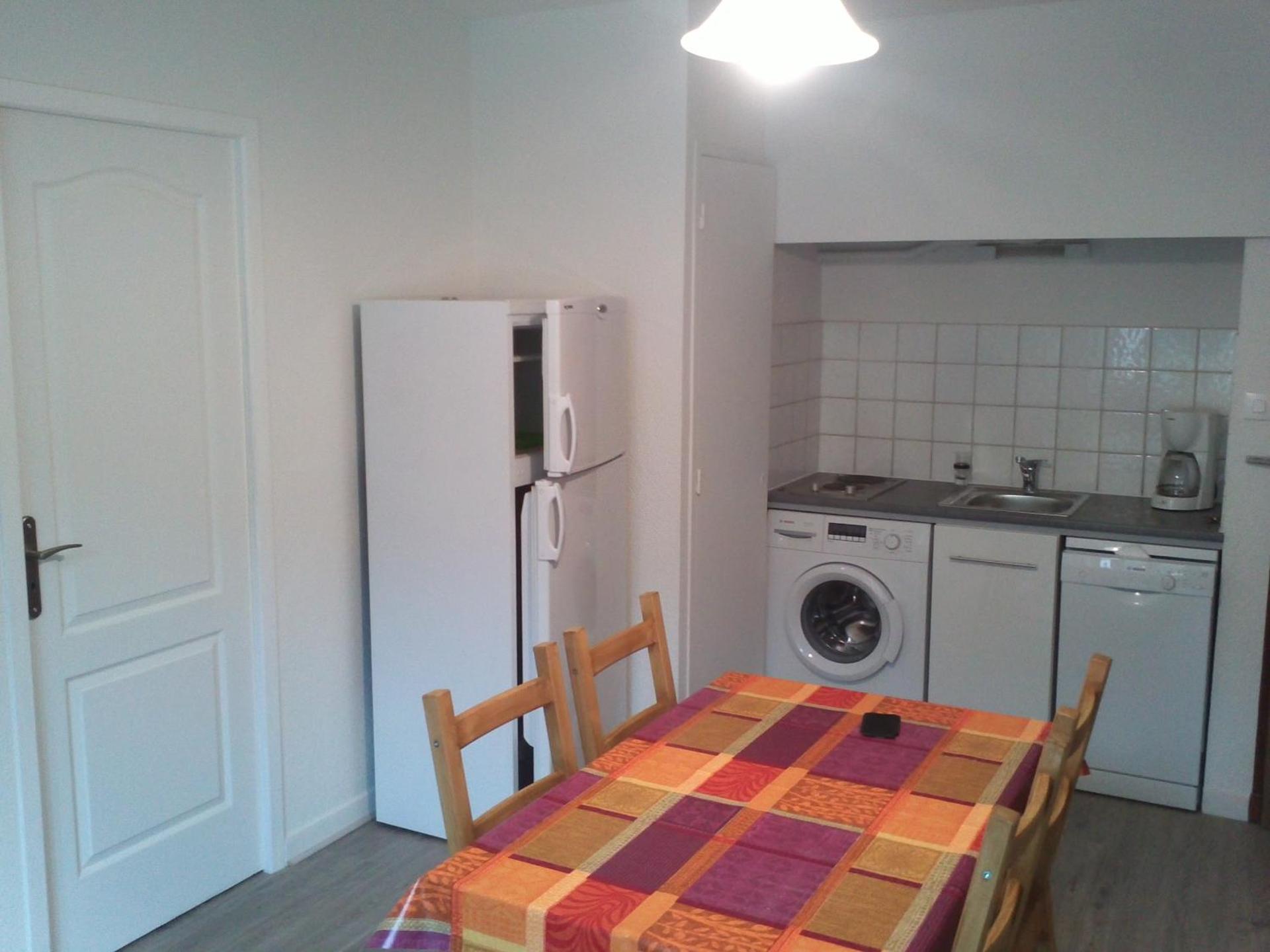 T2 250m du centre ville AX-LES-THERMES