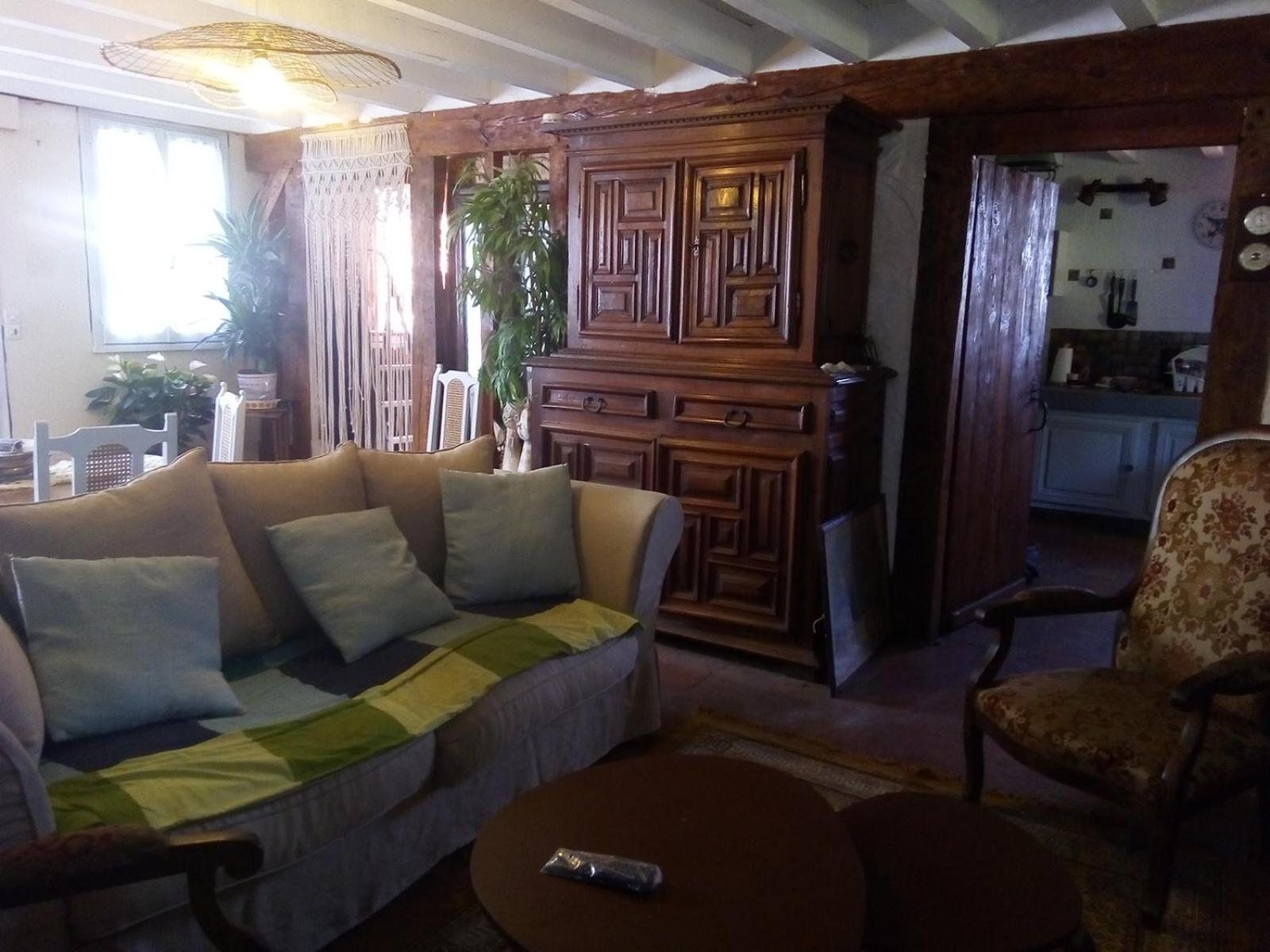 Communal lounge/ TV room