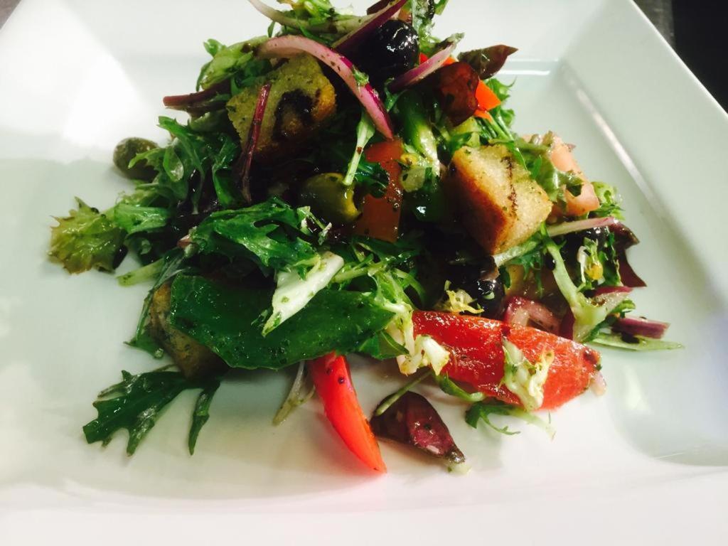 Michelangelos - Rooms, Restaurant & Bar