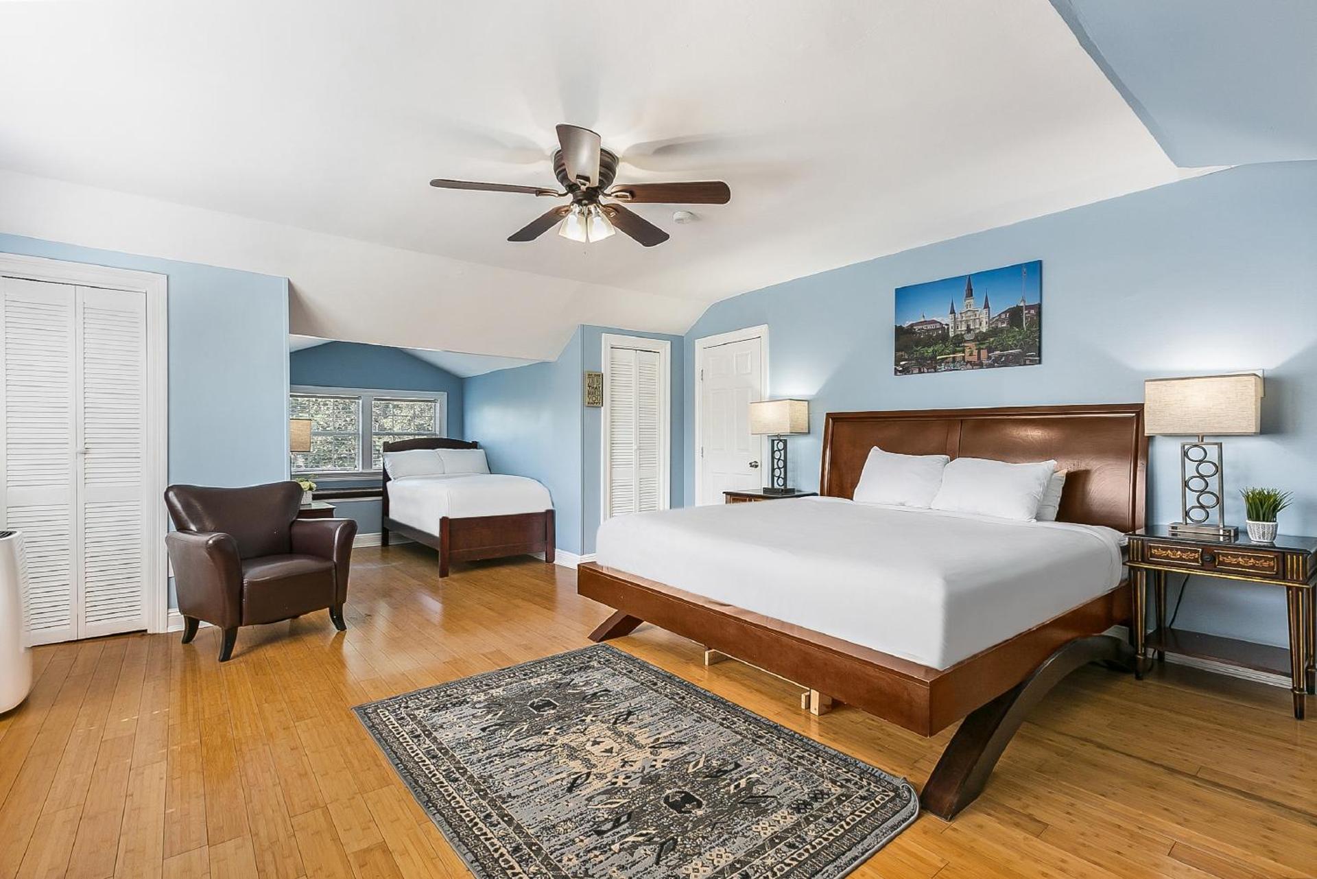 Photo of the whole room