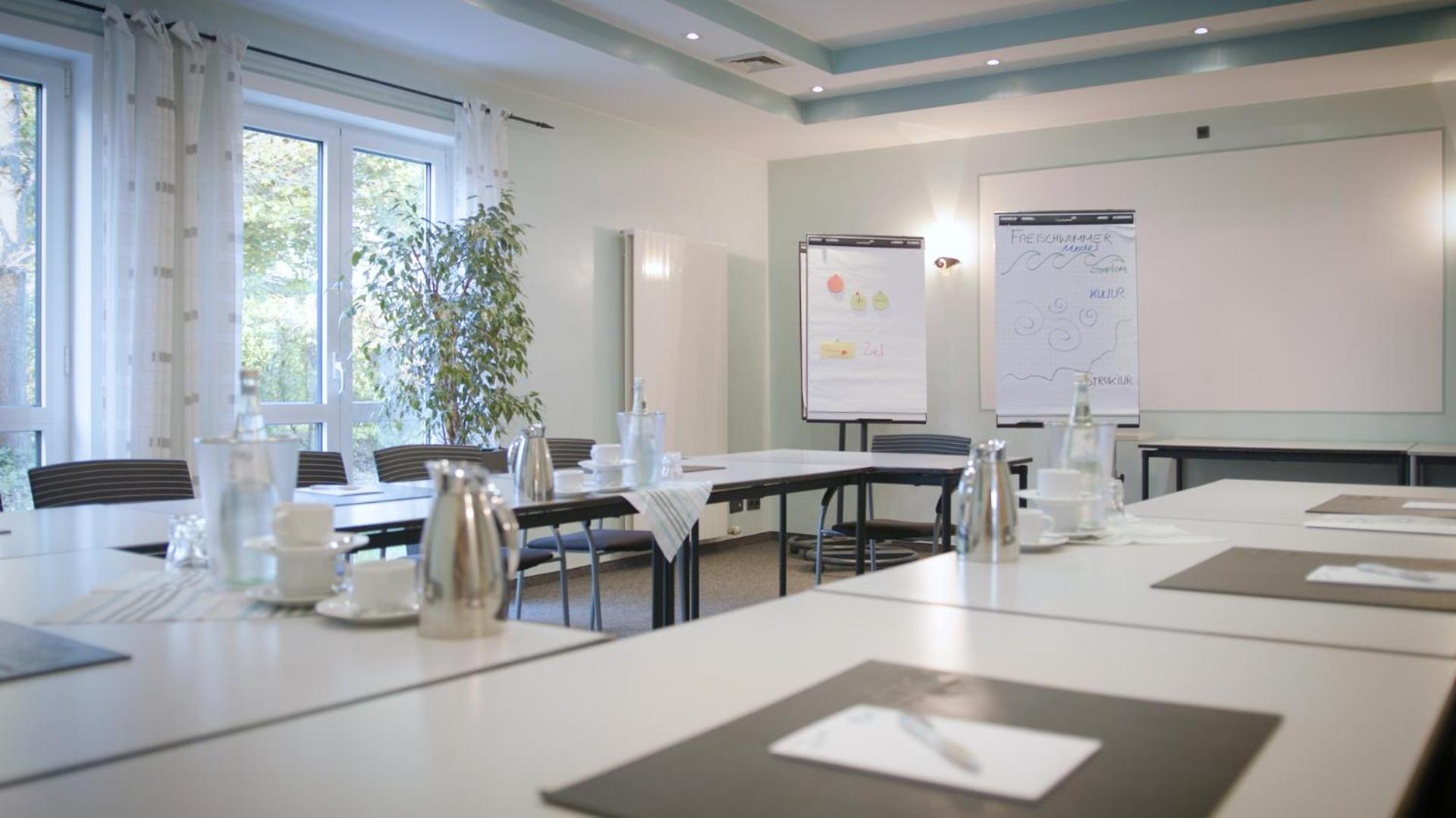 Meeting/conference room