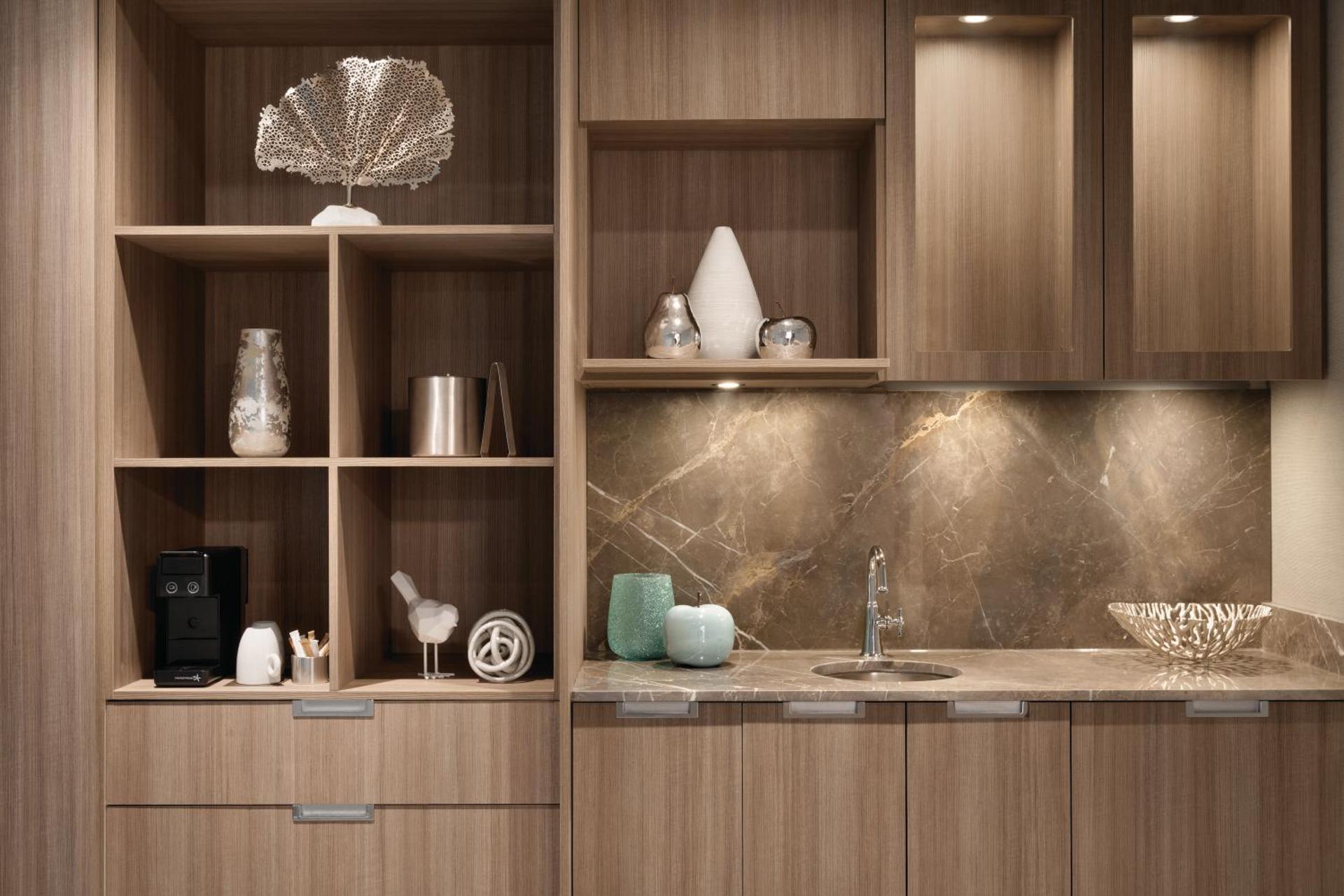 Seaside Hotel North Vancouver