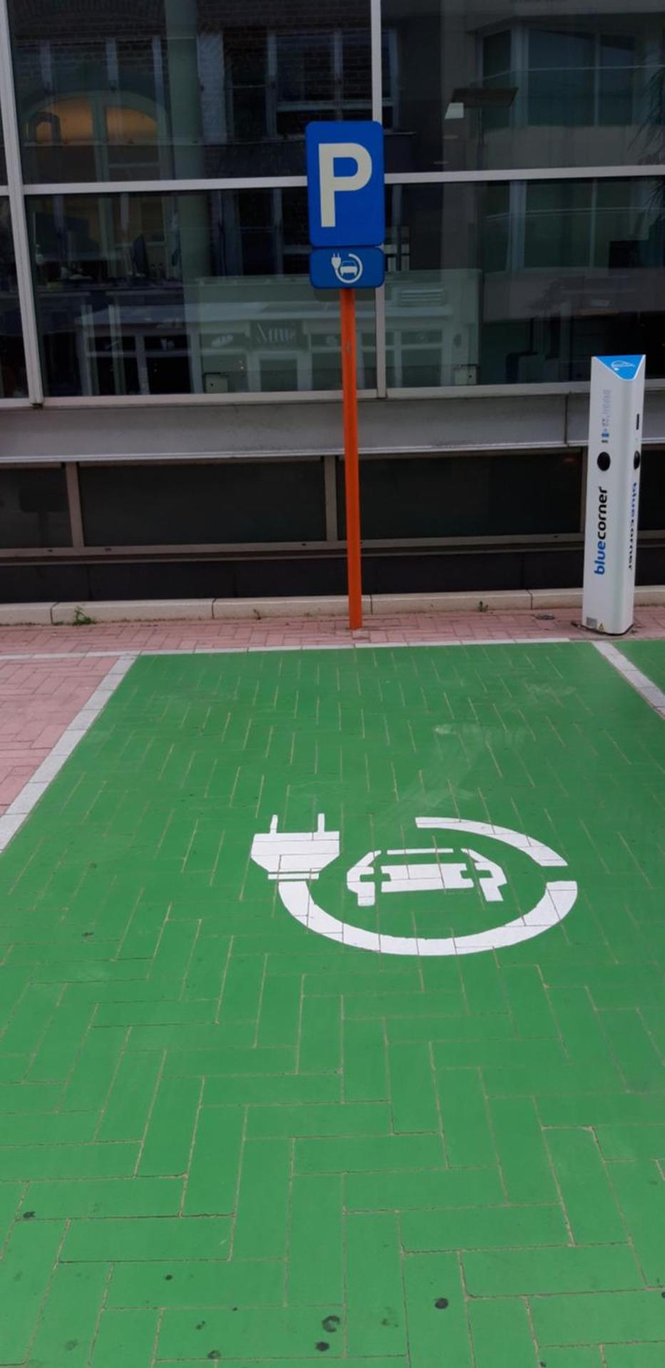 Apartment with a view and parking