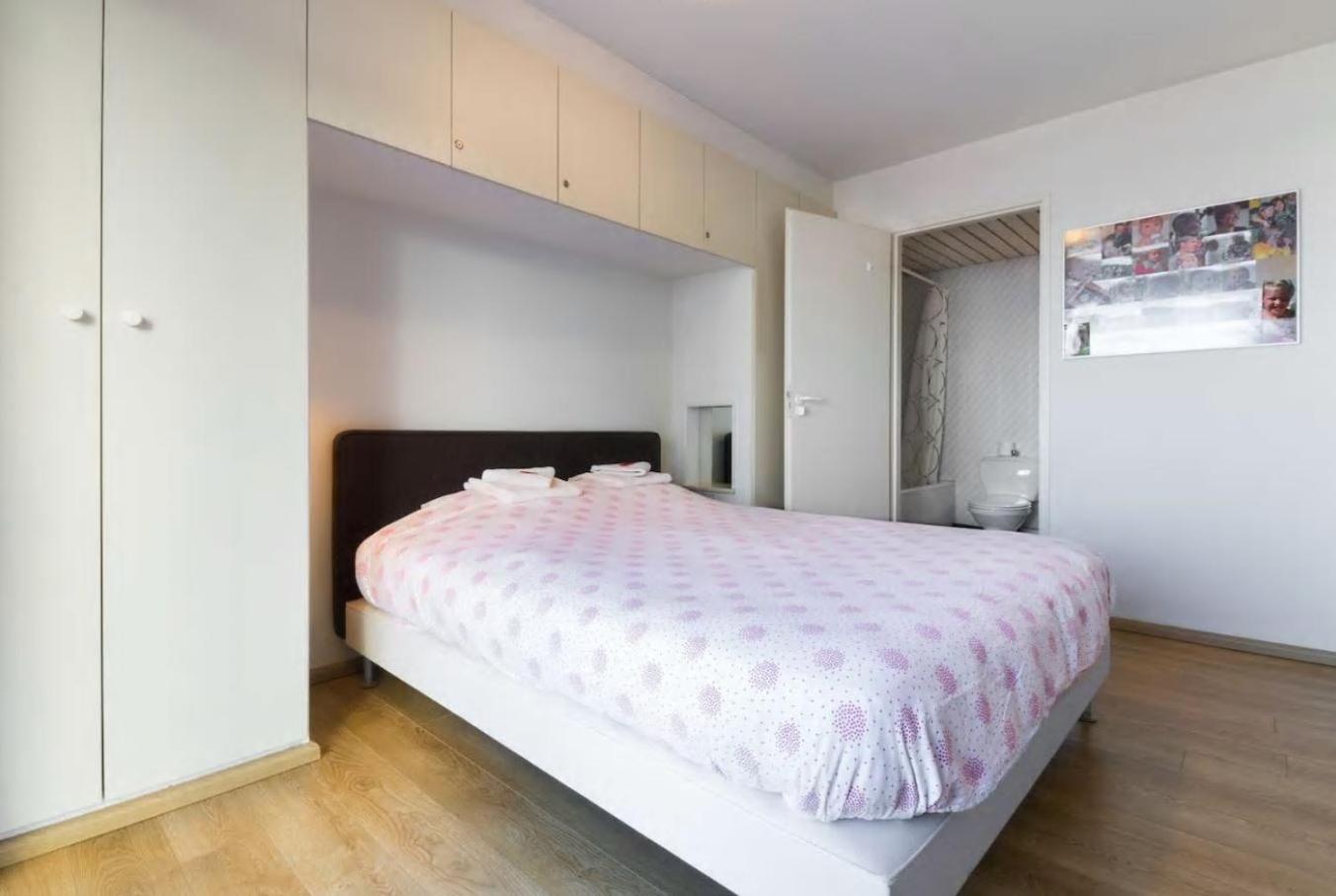 Apartment with a view and parking