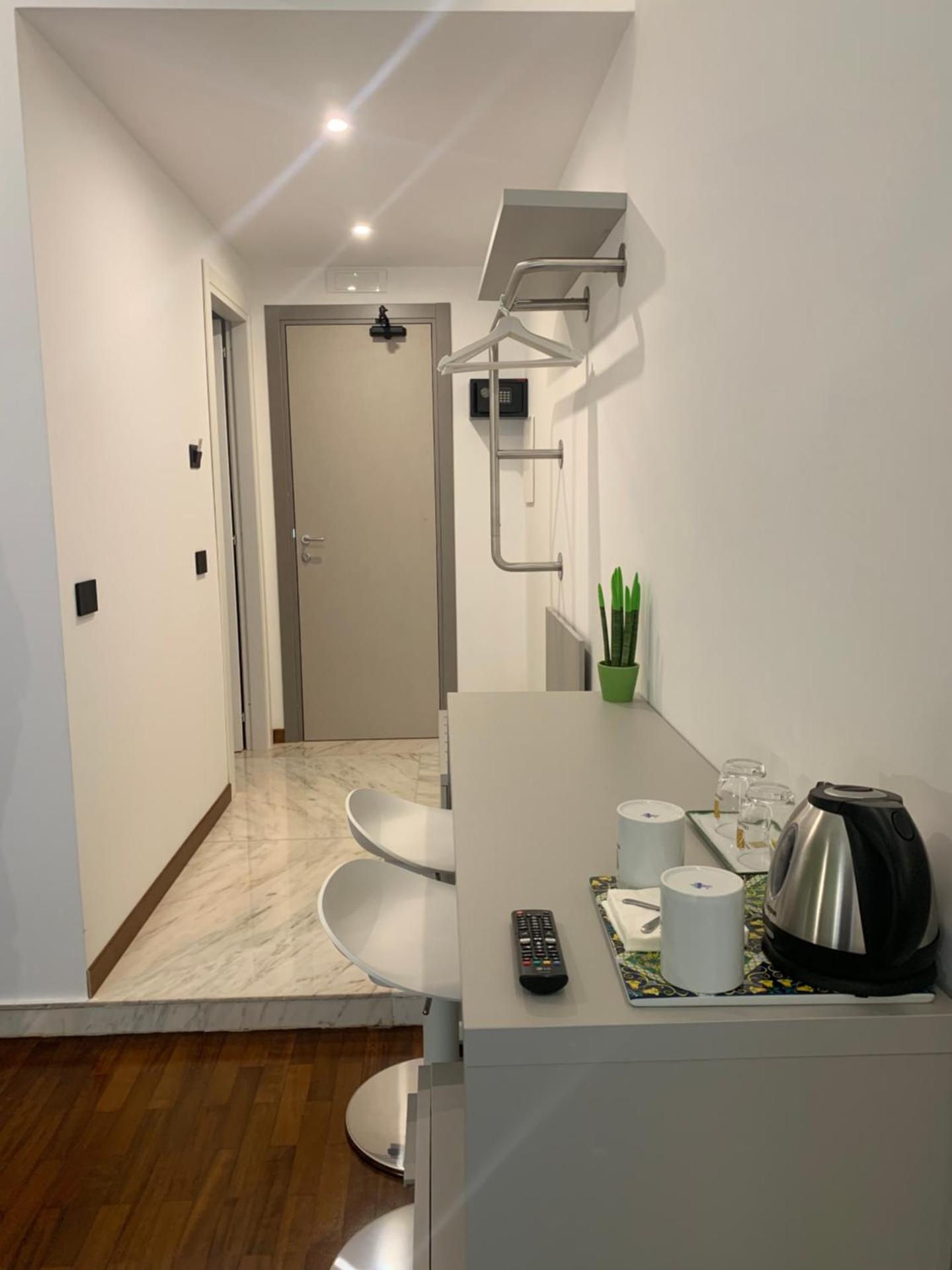 Coffee/tea facilities