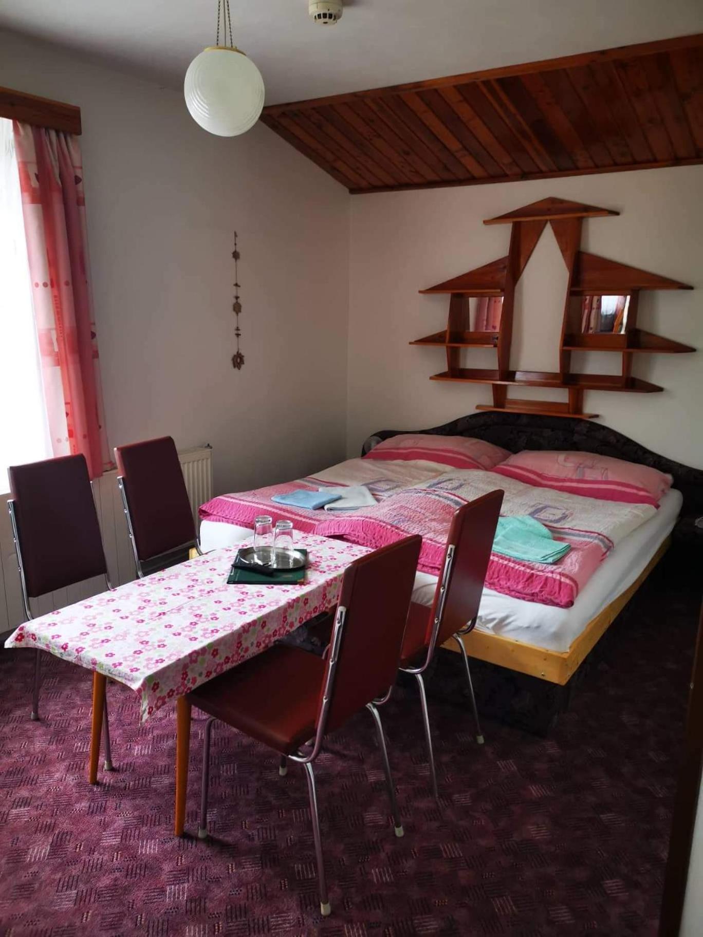 Penzion U Arnošta Skláře