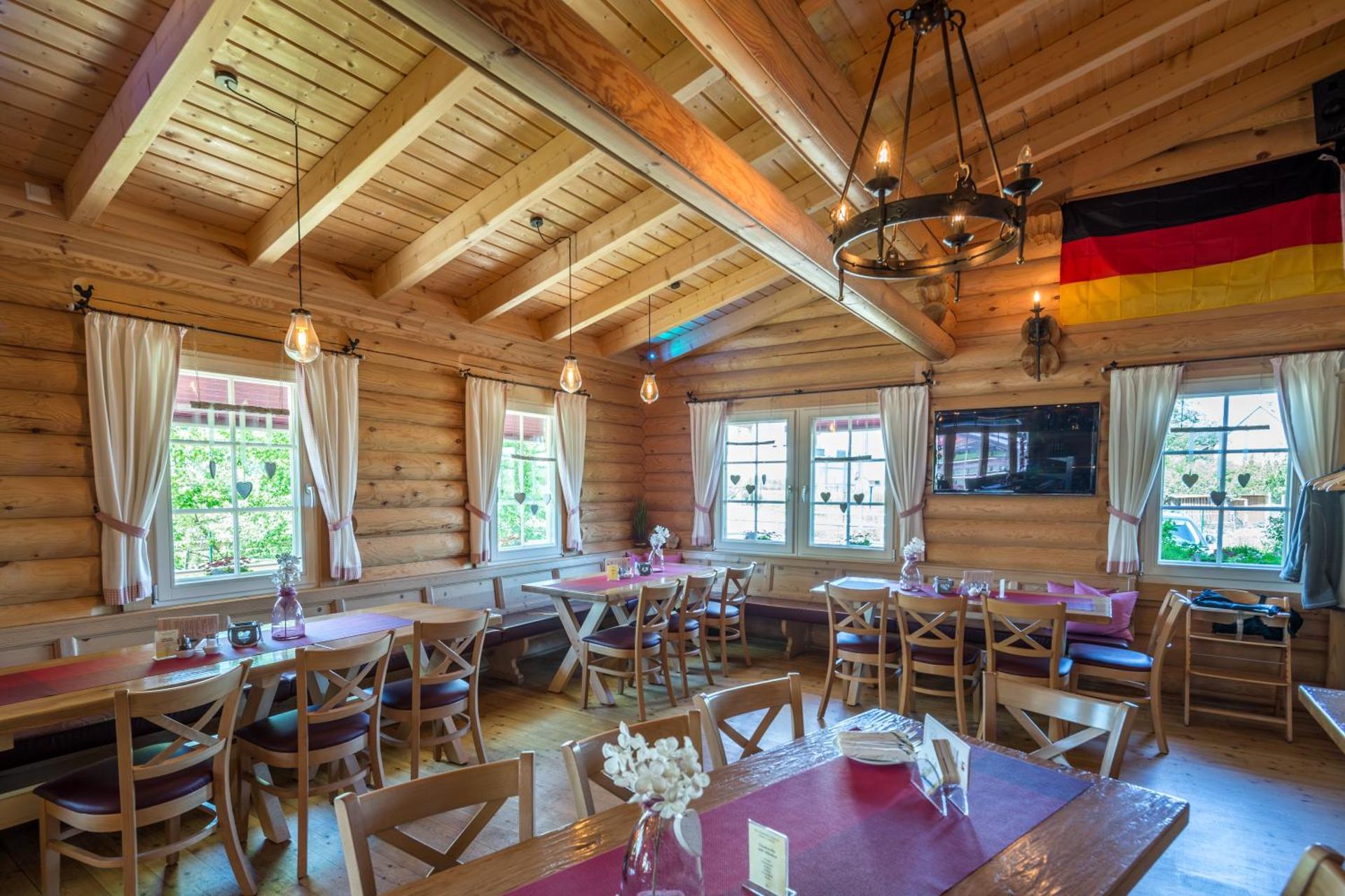 Carolinger Hüttendorf