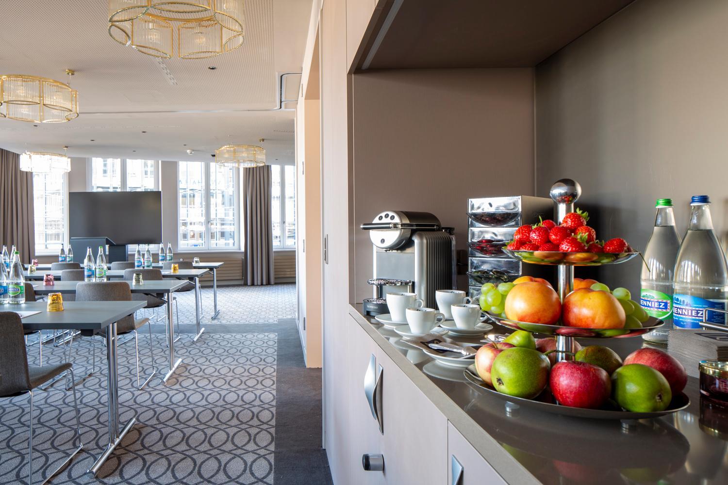 Meeting/conference room