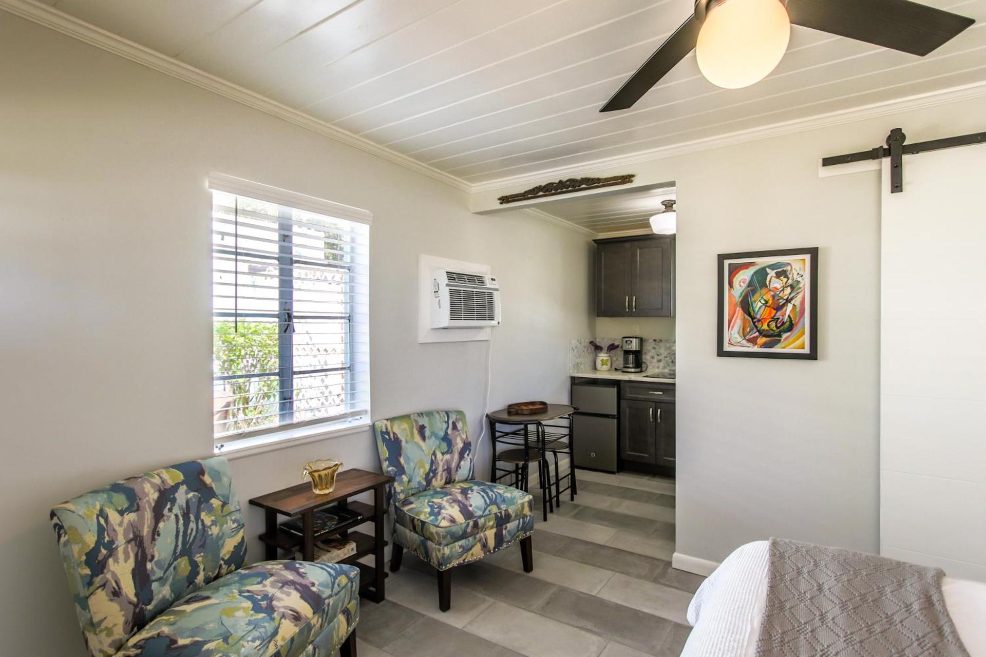 Island View Cottages Sebastian