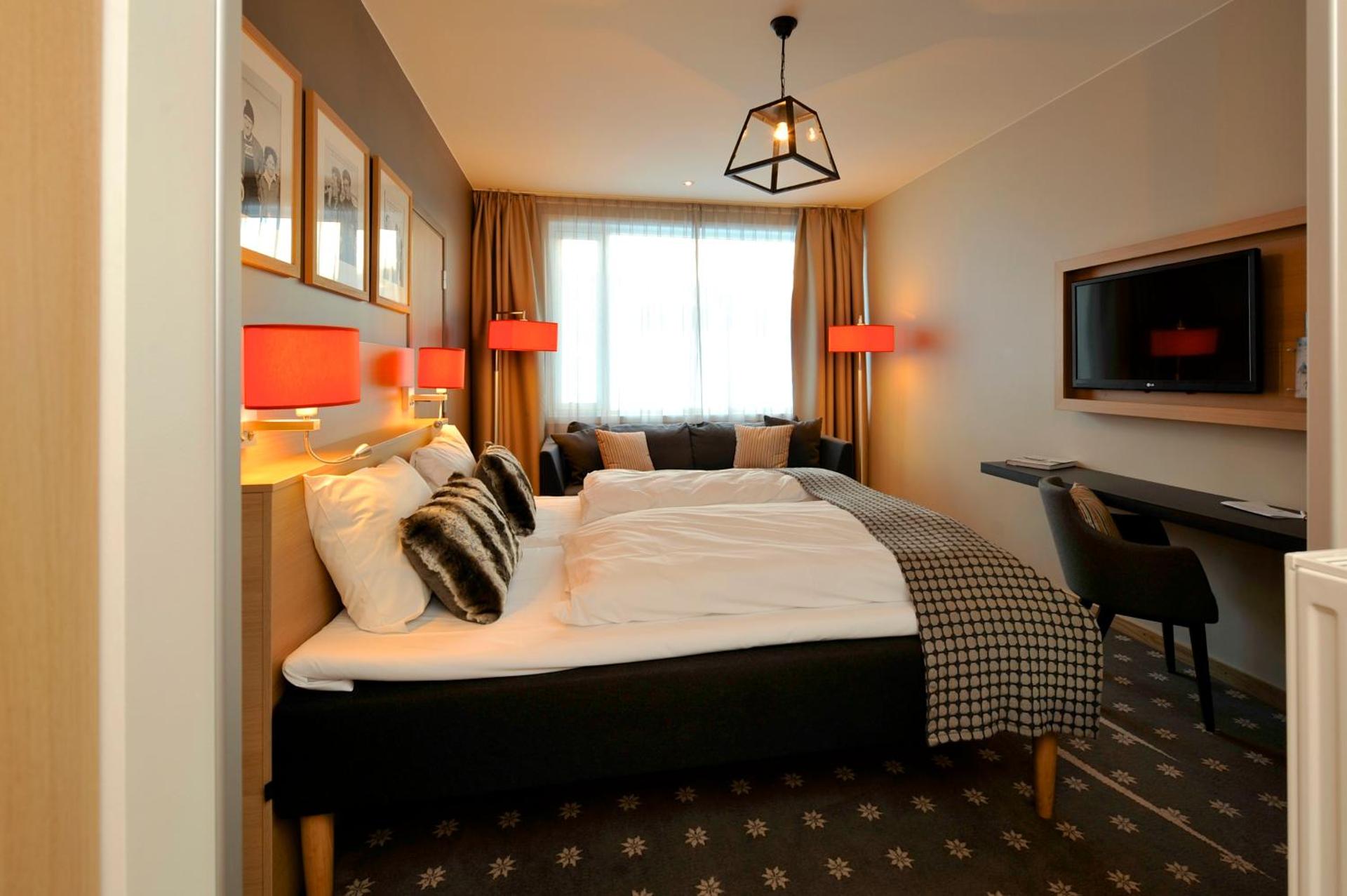 Photo of the whole room