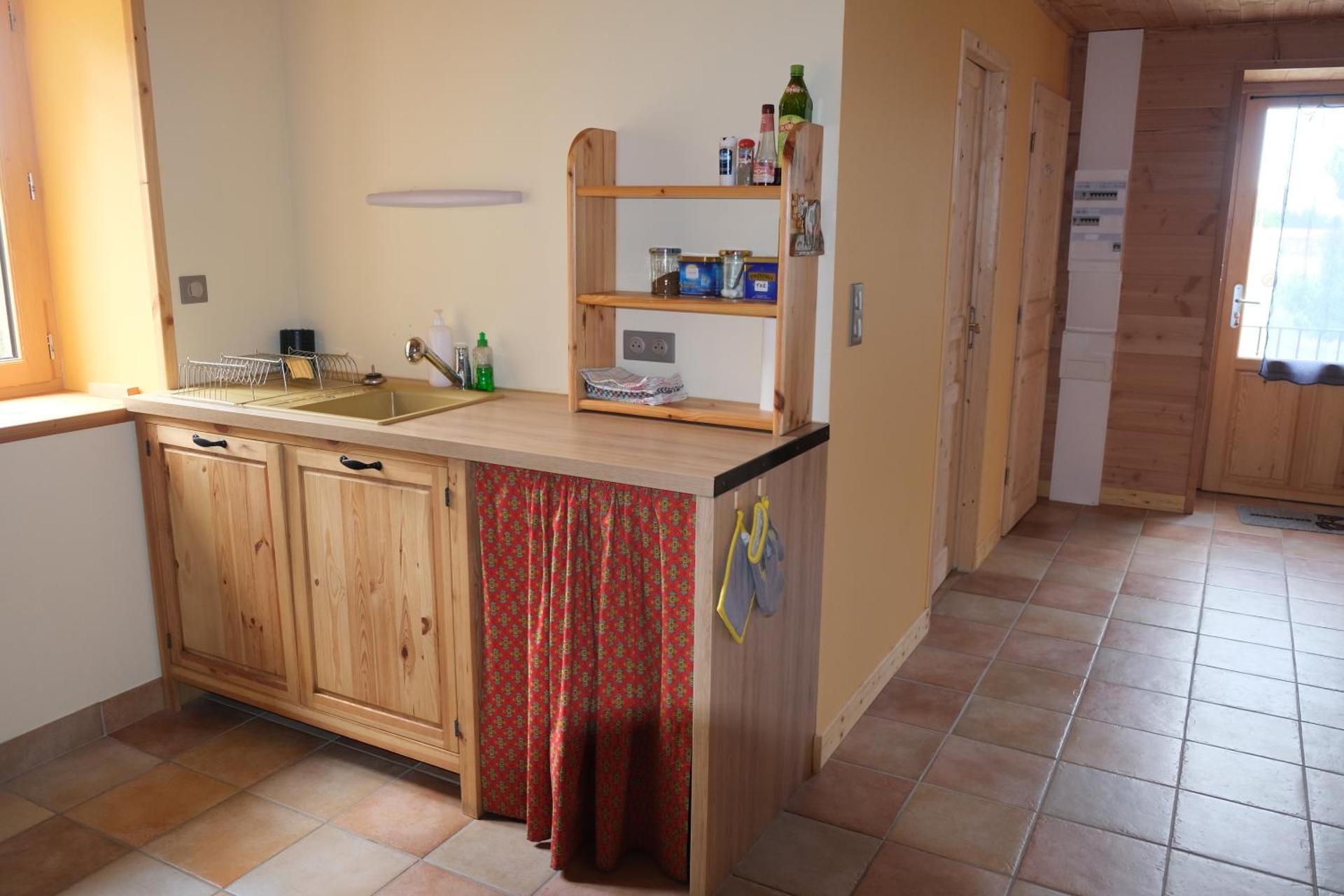 Kitchen or kitchenette
