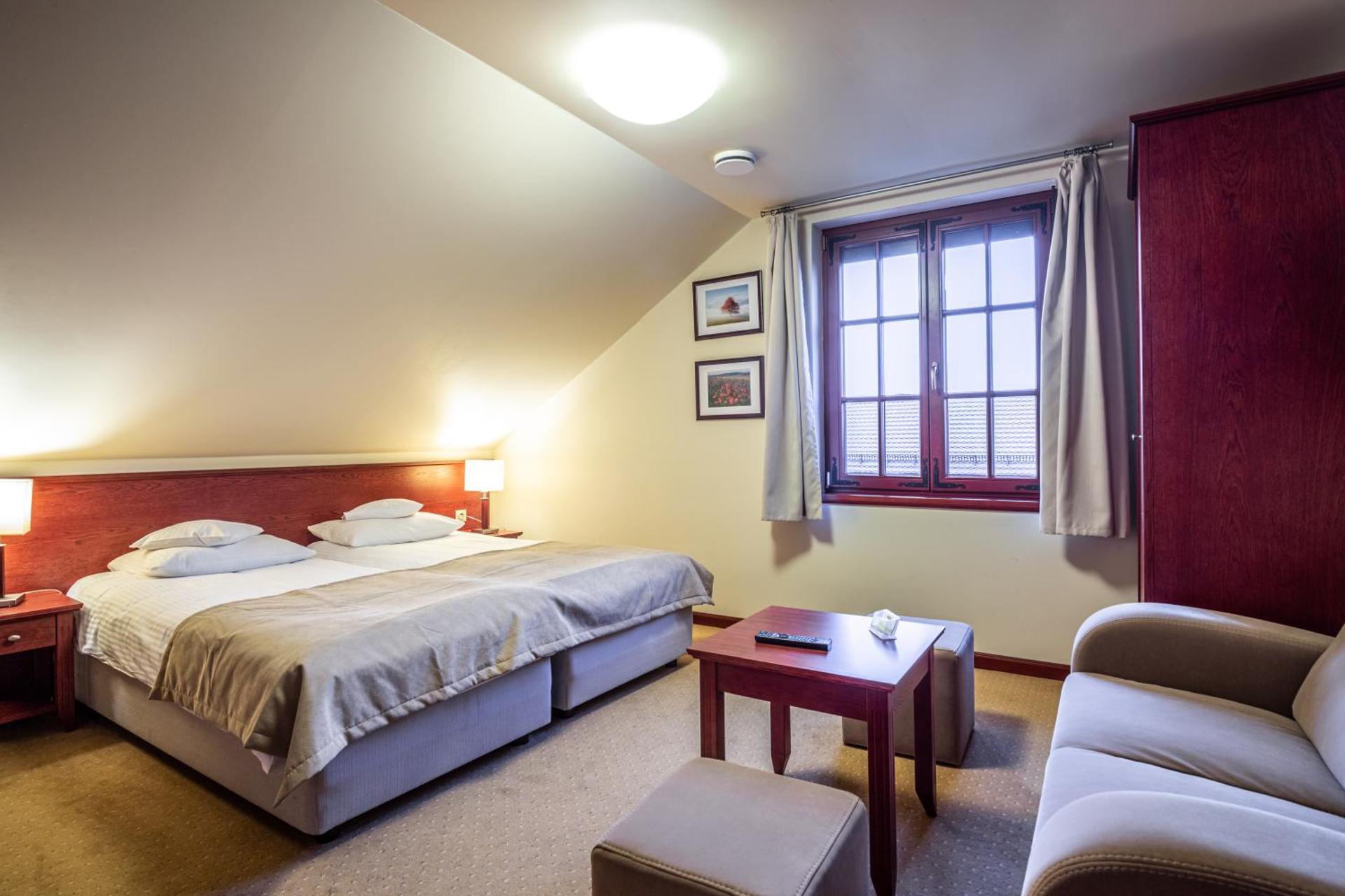 Apartment (2 Adults)