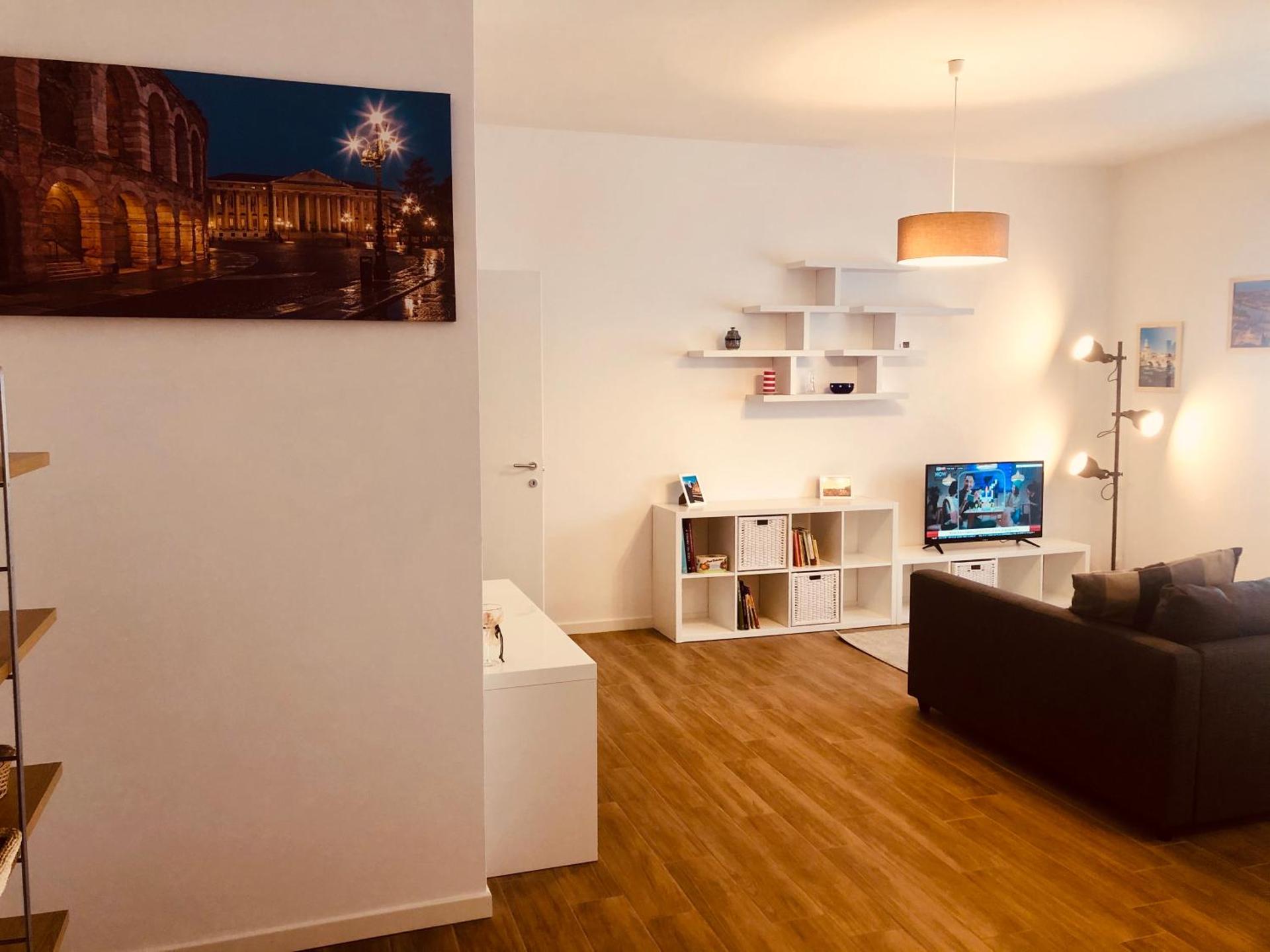 Communal lounge/ TV room