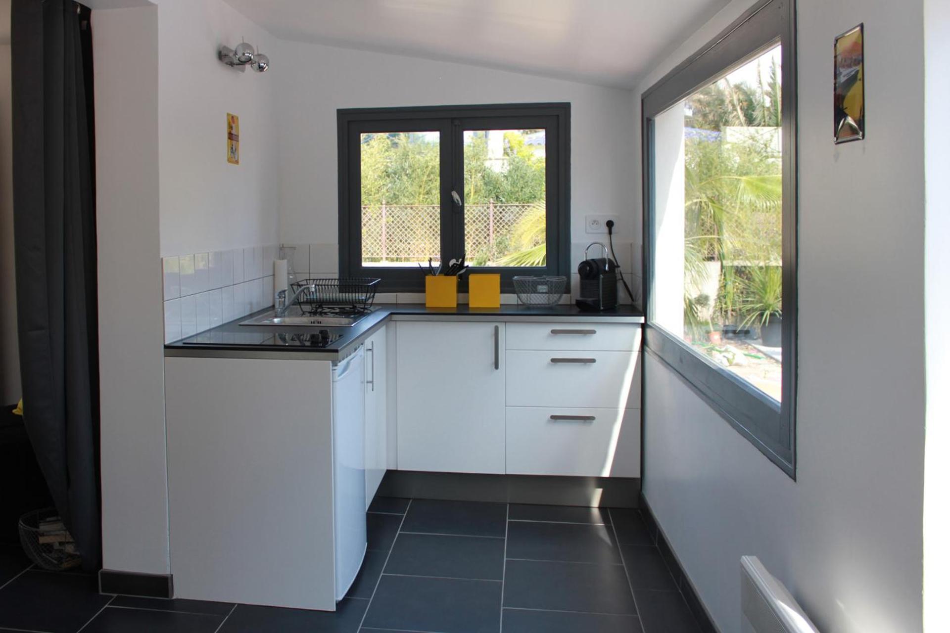 Kitchen or kitchenette