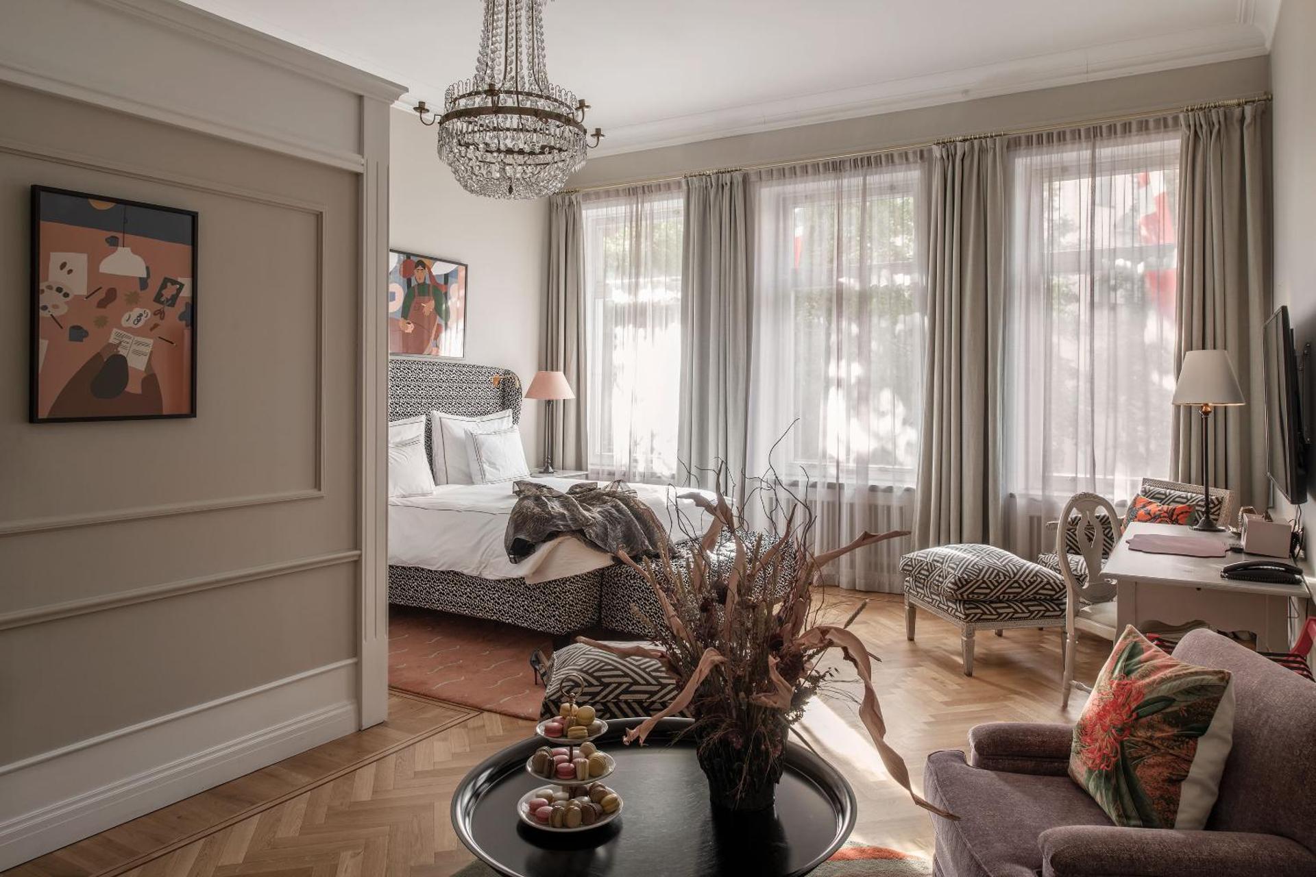 Photo of the whole room