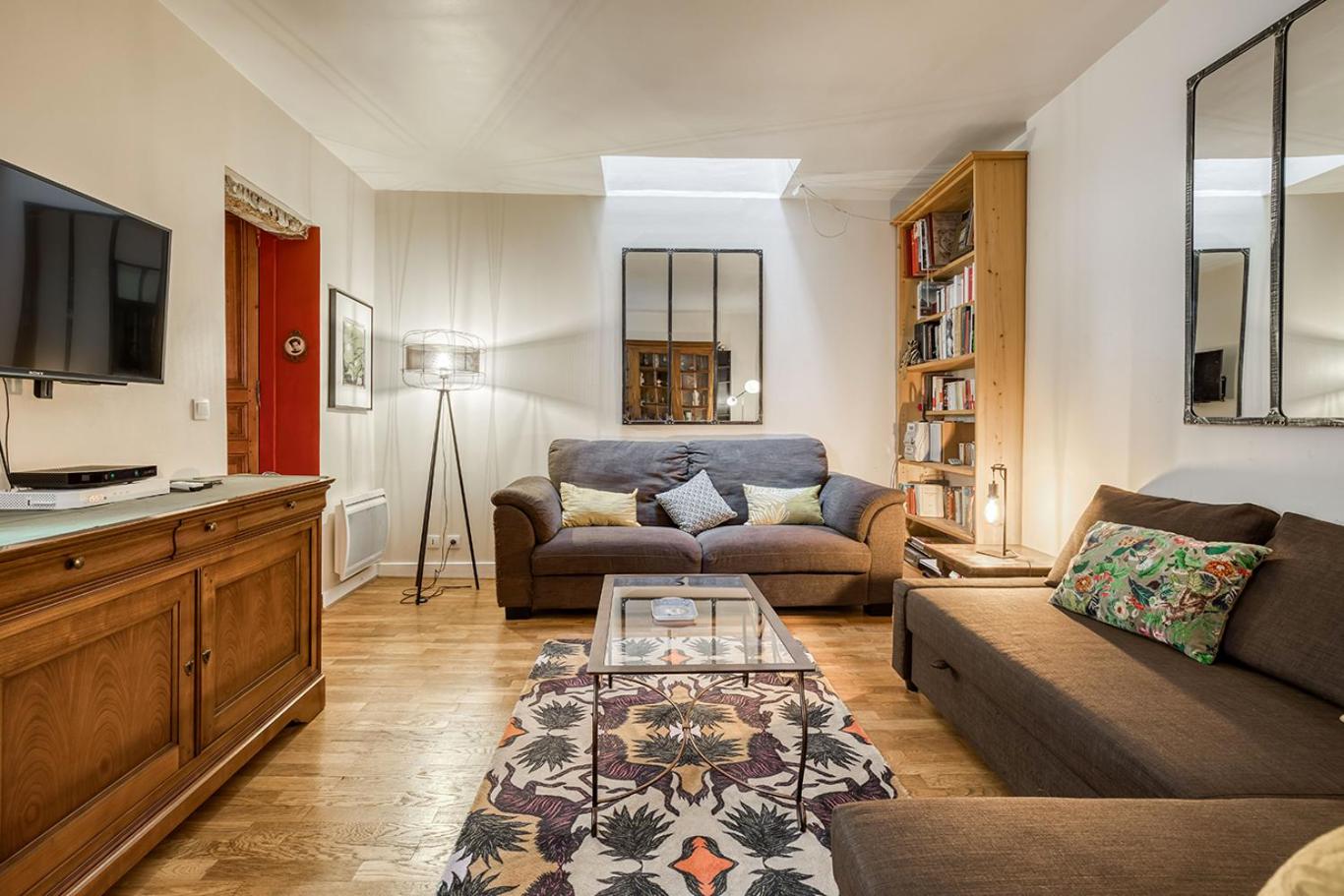 Communal lounge/ TV room