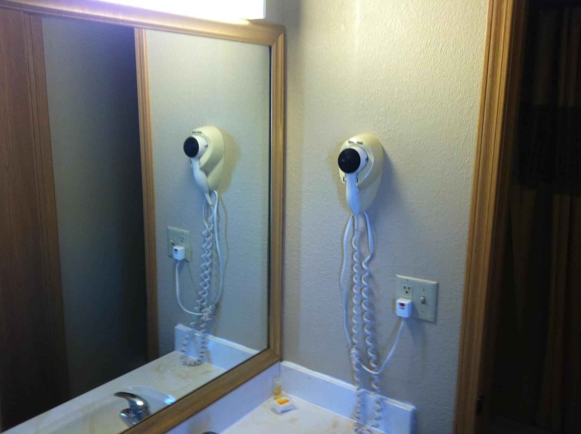 King Room- Non-Smoking