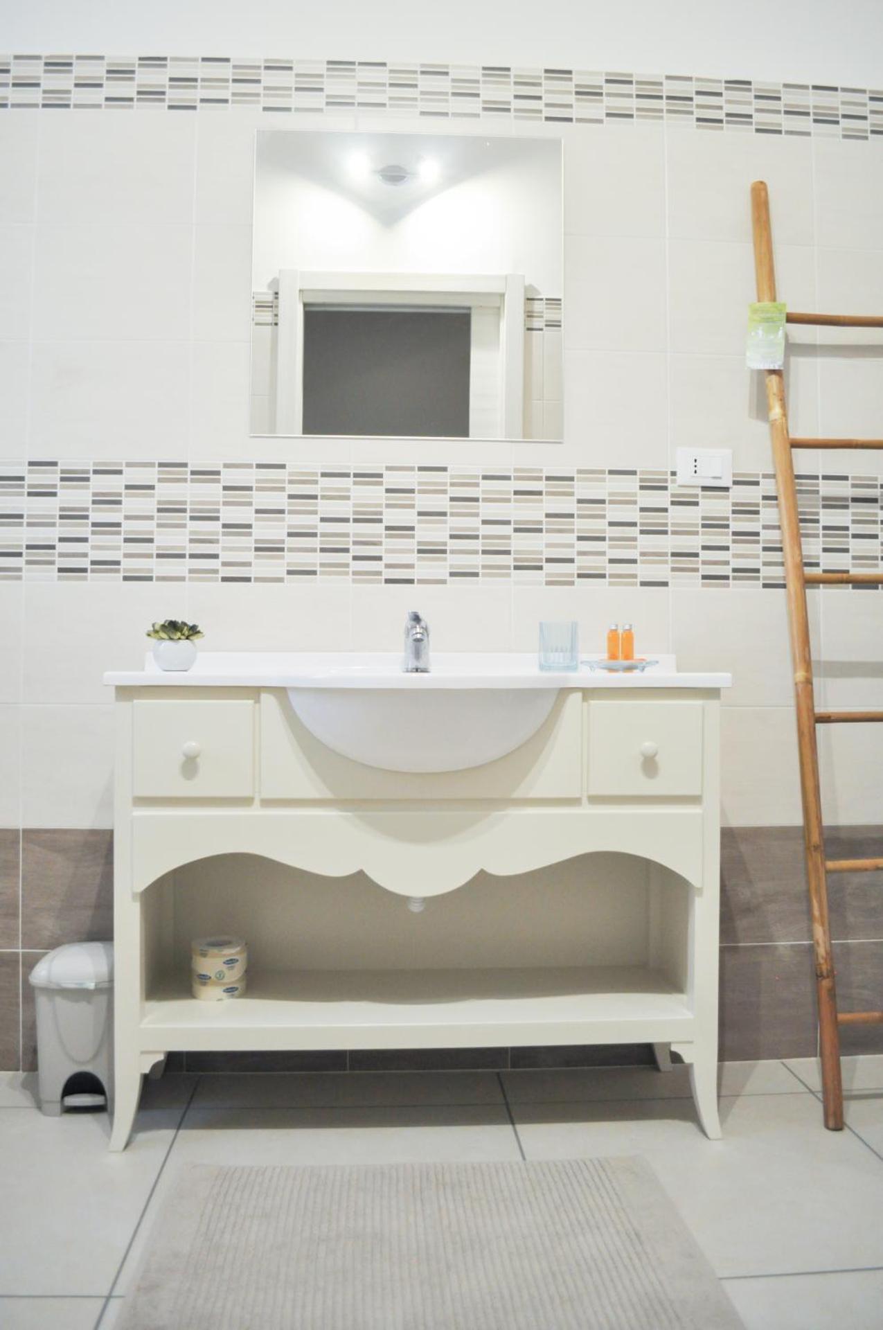 Quadruple Room with Private Bathroom