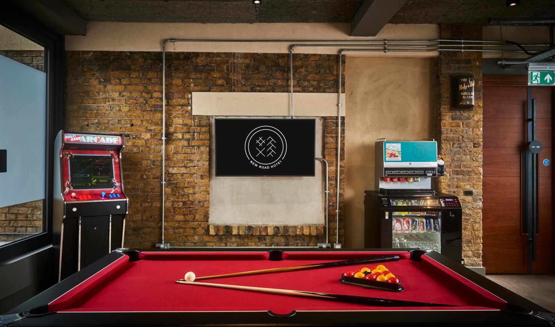 Communal lounge/ TV room