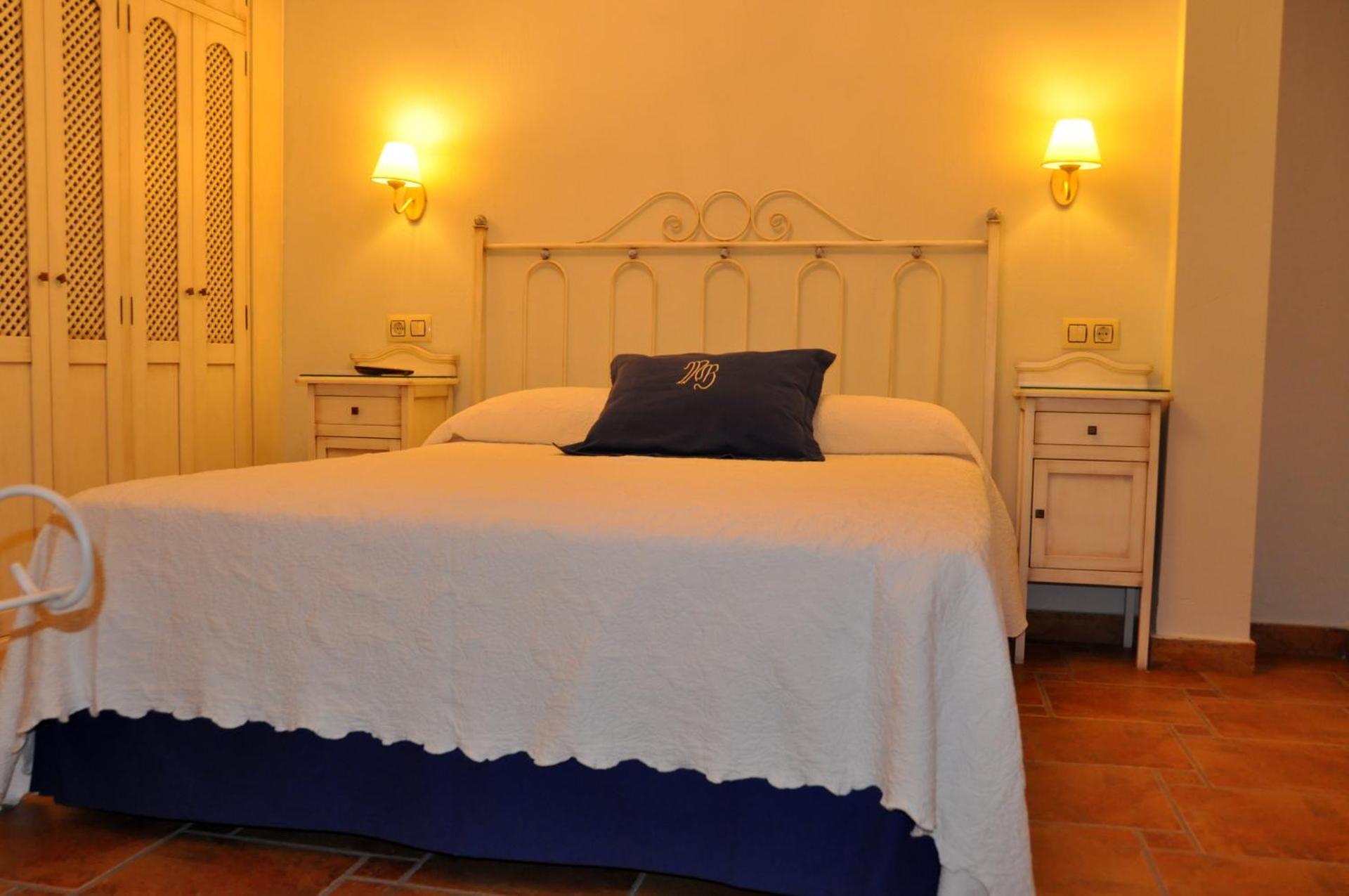 One-Bedroom Apartment (2 Adults)