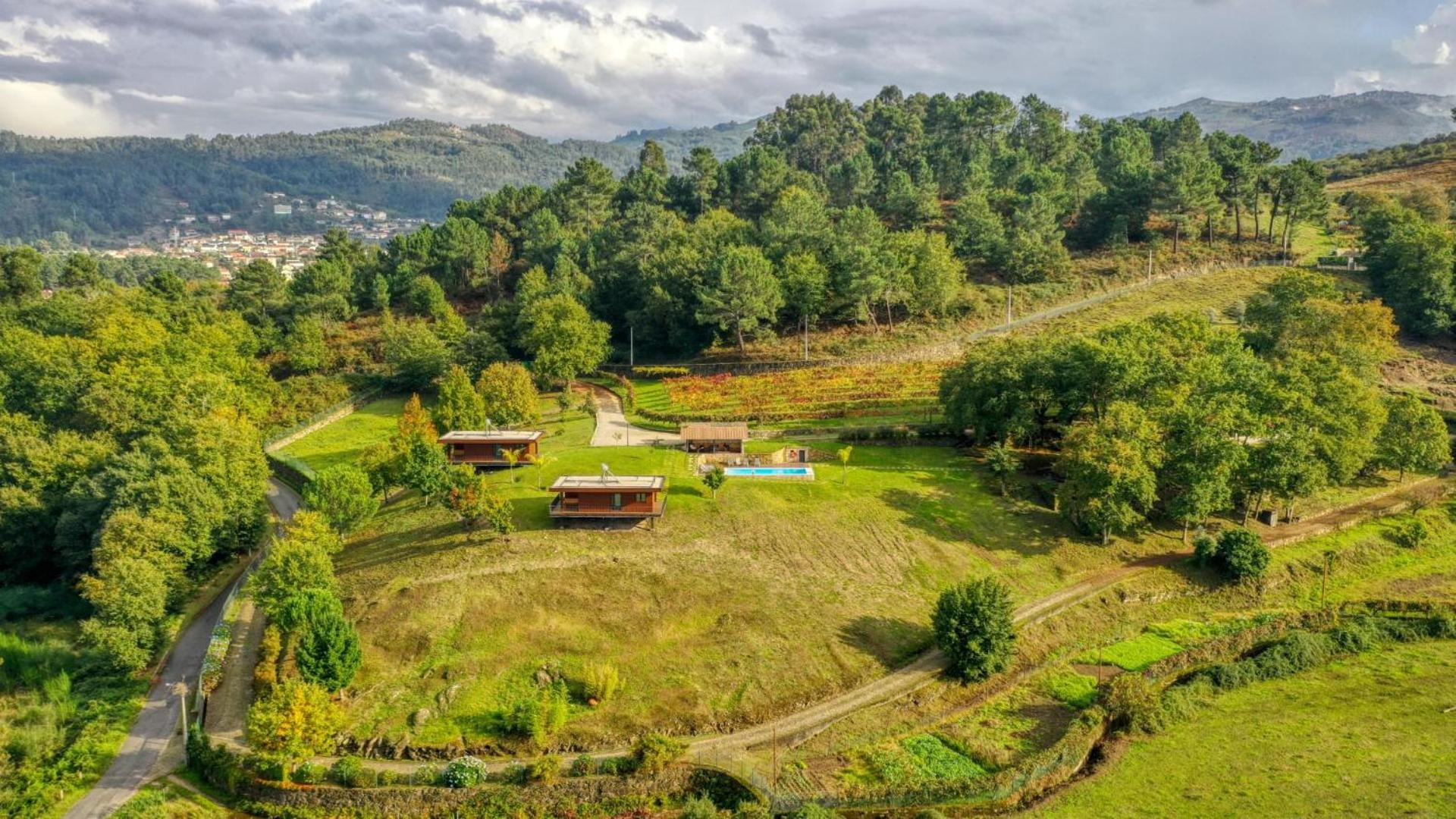 Quinta de Silharezes, Lda