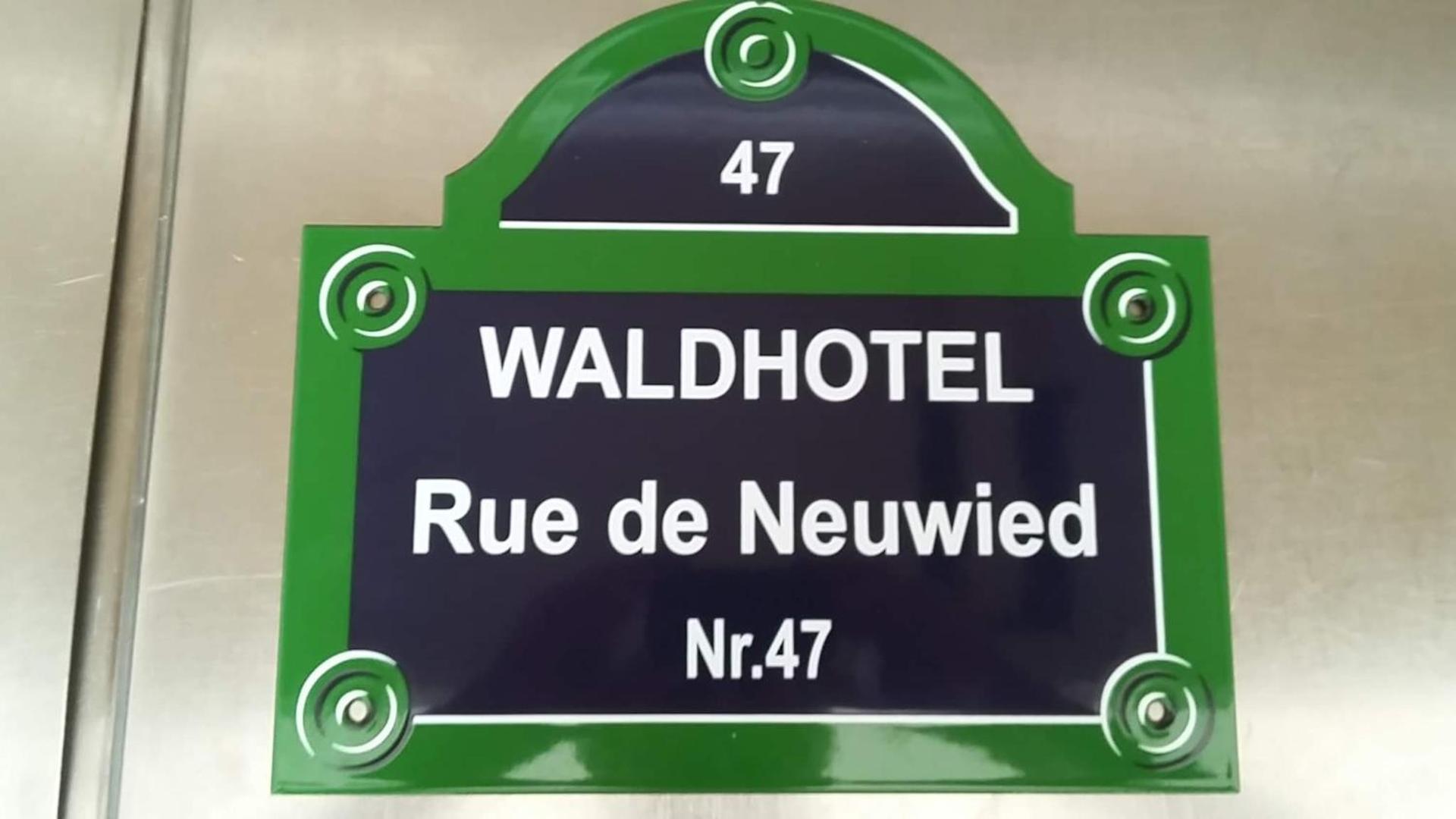 WALDHOTEL