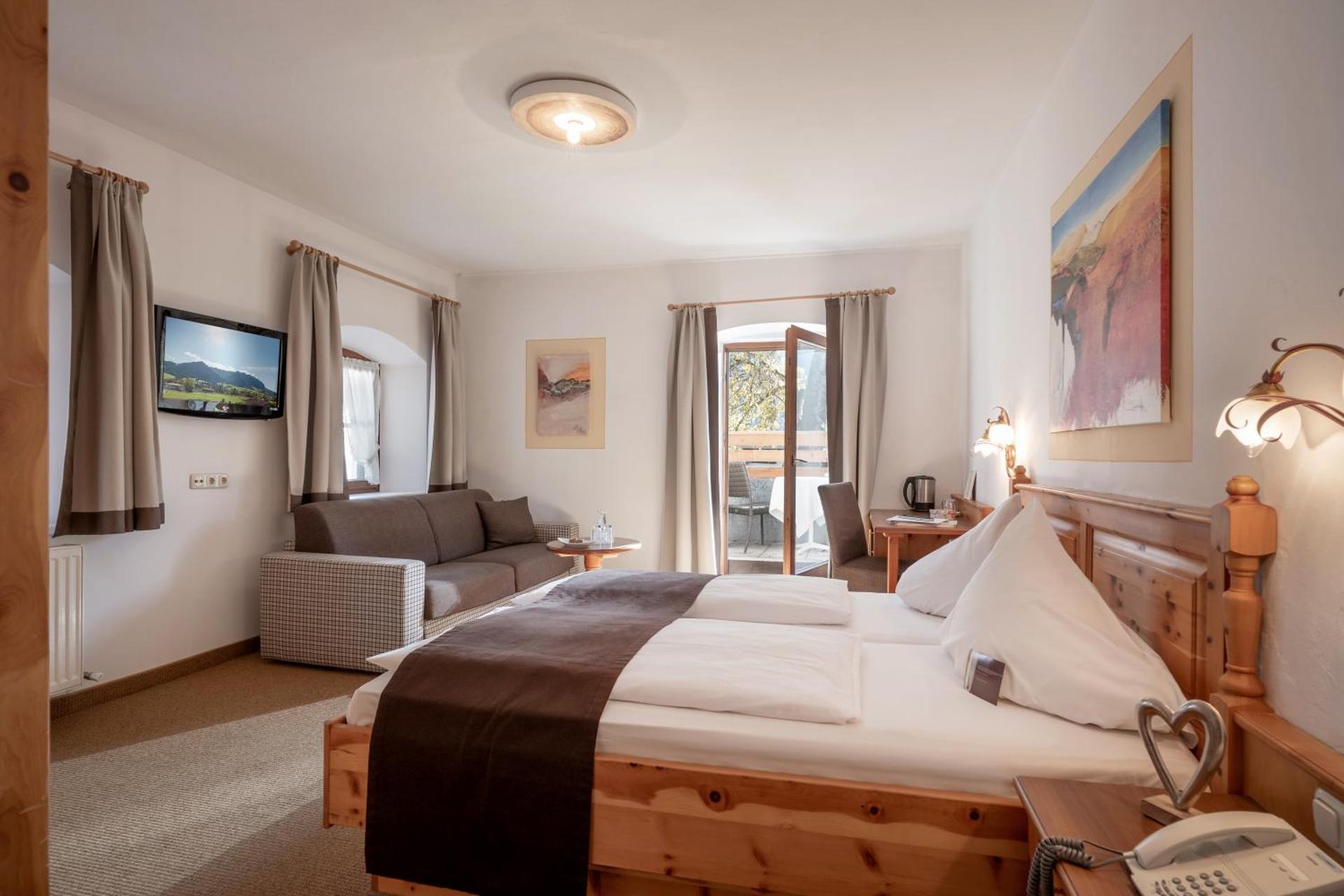 Photo of the whole room