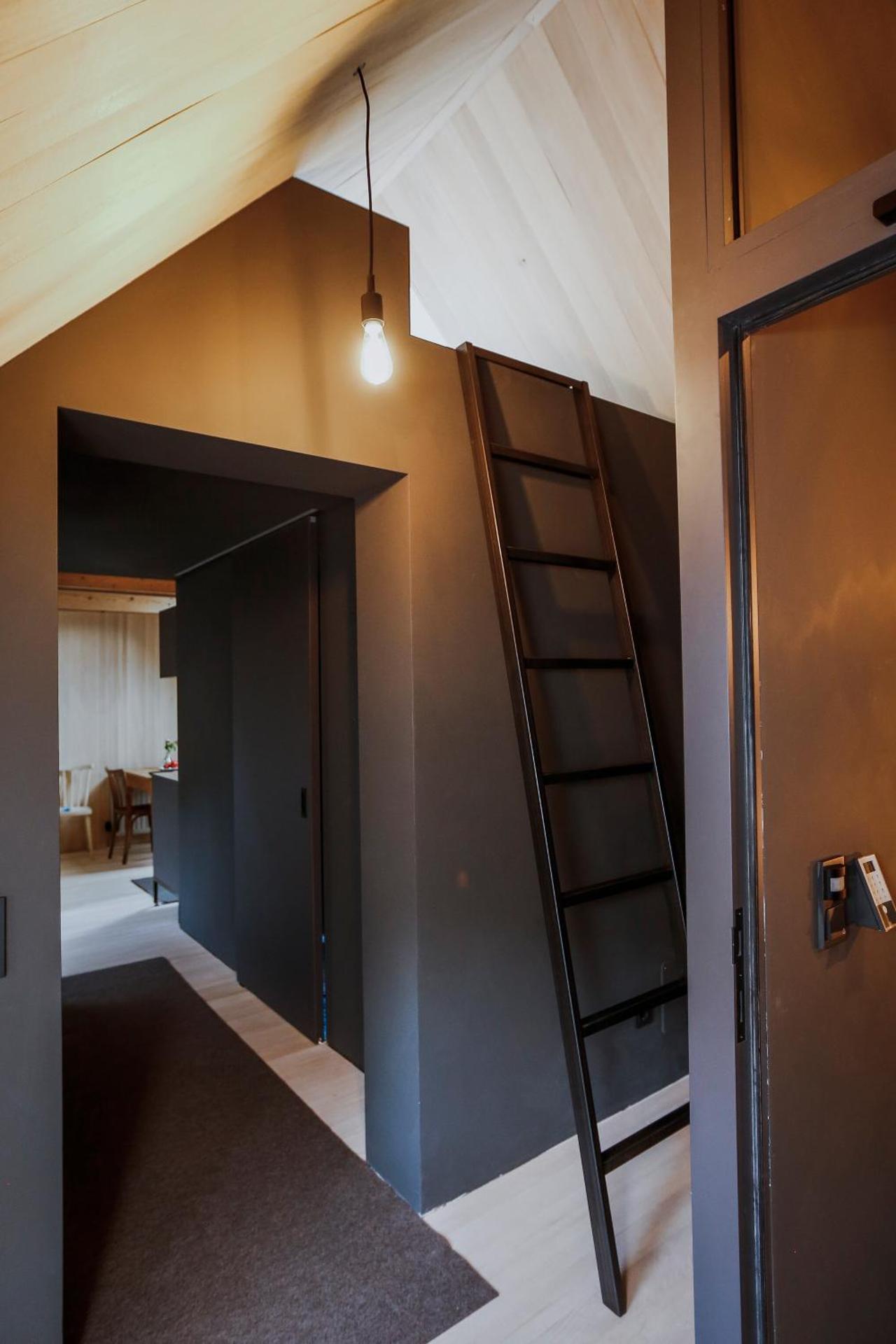 AUGUST Dachgeschosswohnung im jüdischen Viertel