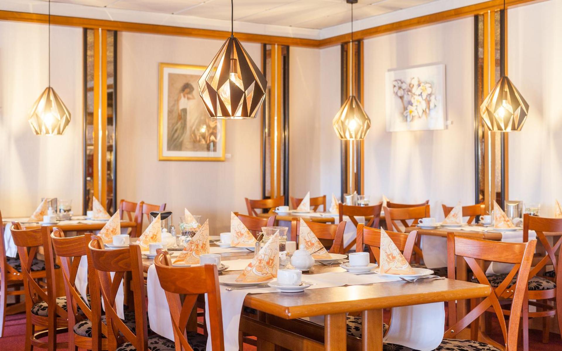 Restaurant/places to eat