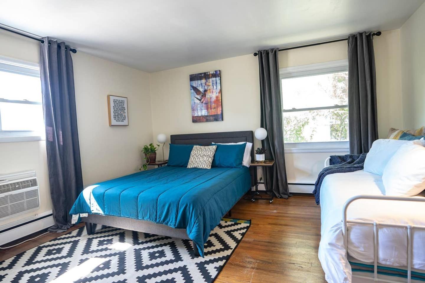 Fabulous Mid Century 4BR 3Bath House