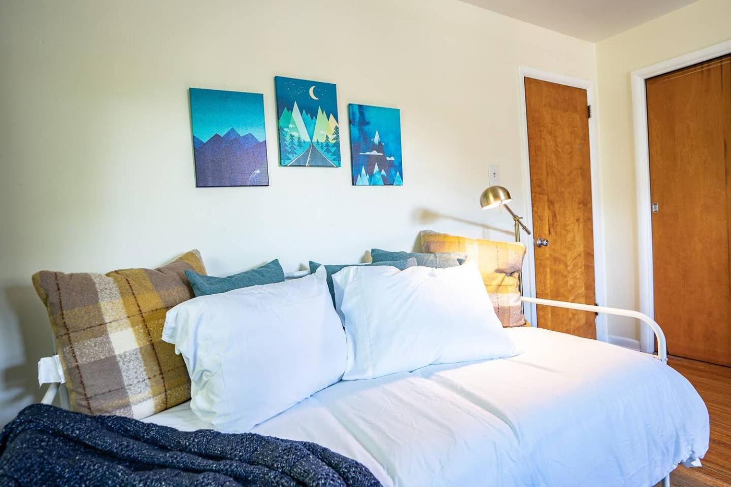 Fabulous Mid Century 4BR 3Bath House