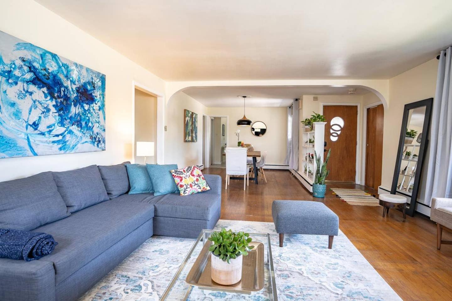 Fabulous Mid Century 4BR 3Bath House