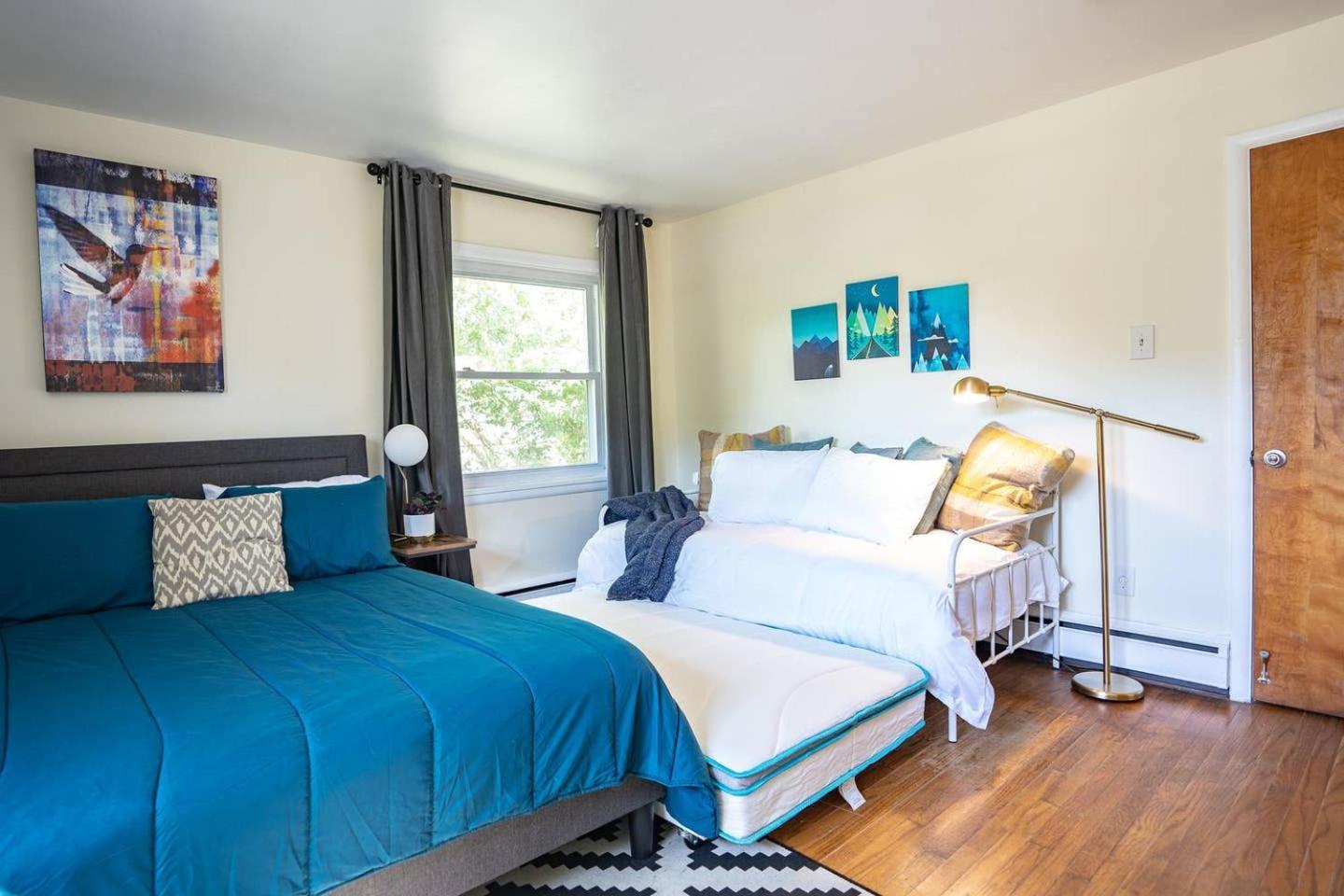 Fabulous Mid Century 4BR 3Bath House