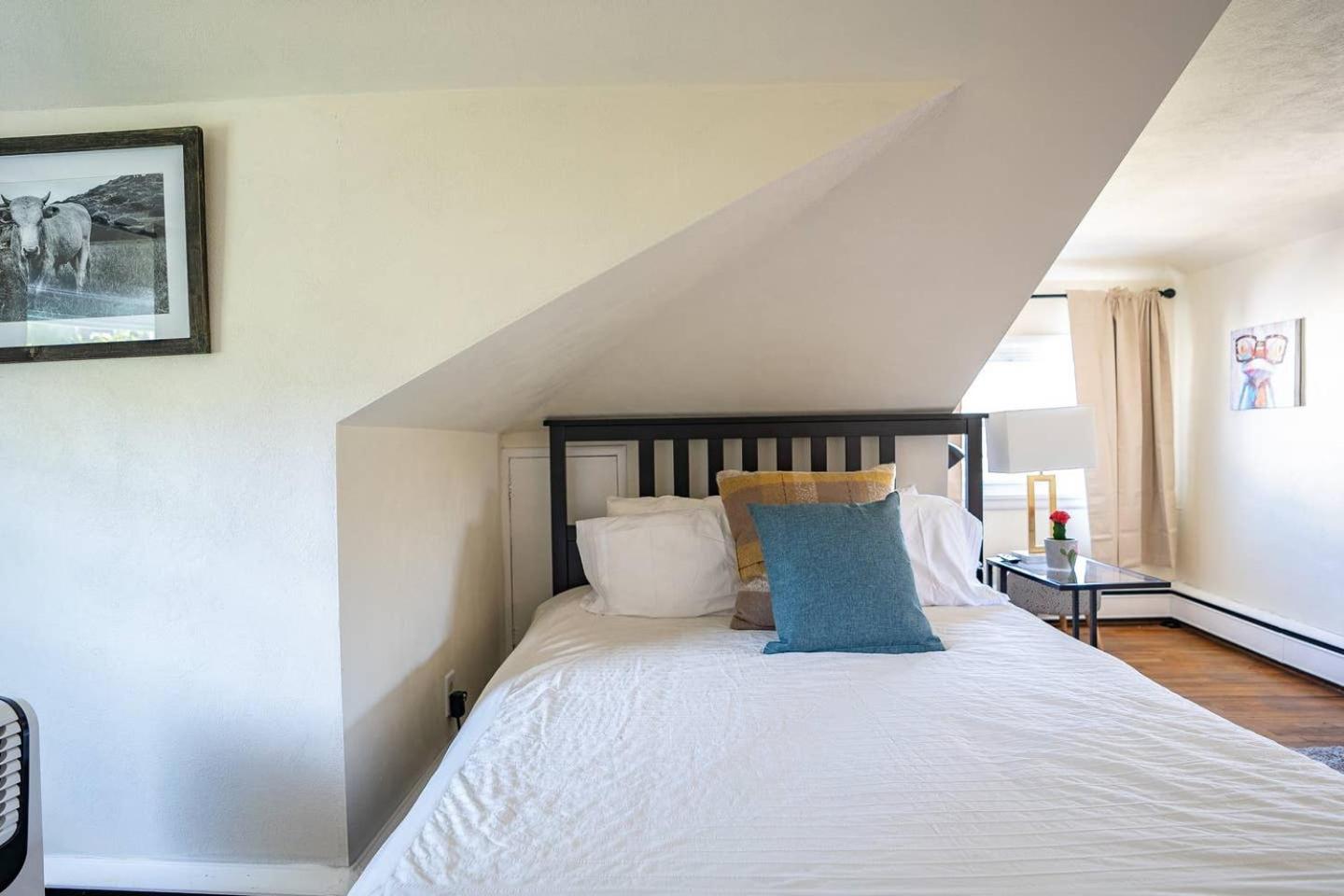 Fabulous Mid Century 4BR 3Bath House