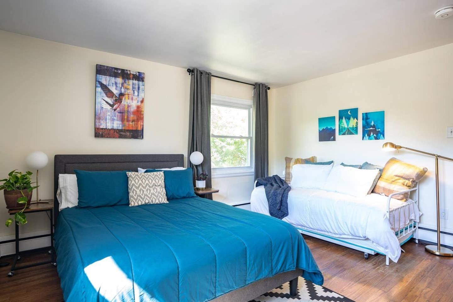 Fabulous Mid Century 4BR 3Bath House