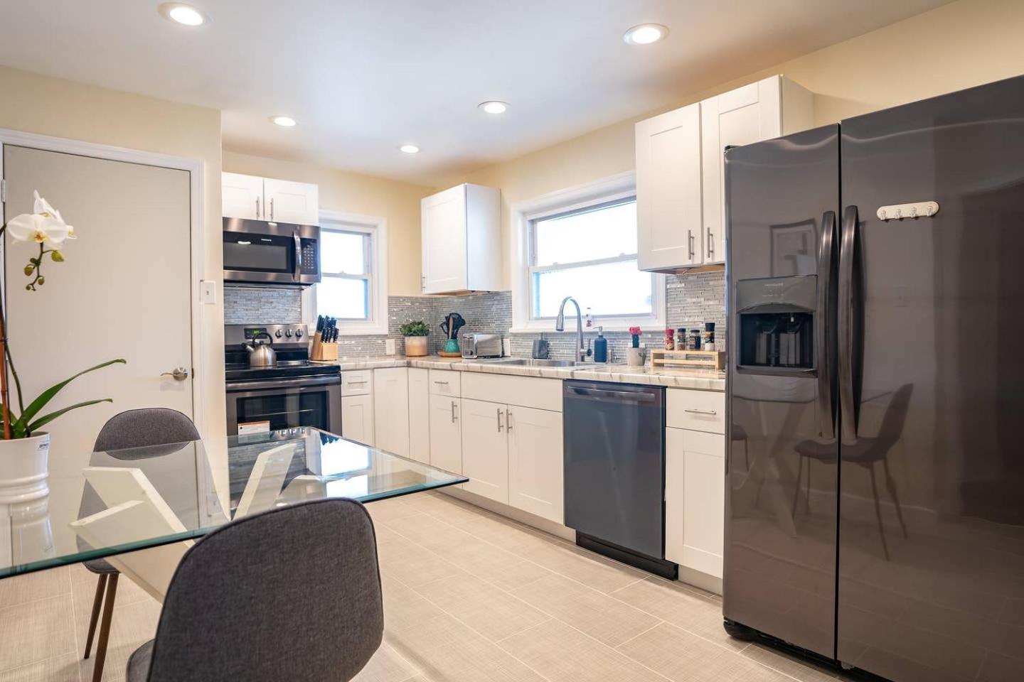 Fabulous Mid Century 4BR 3Bath House