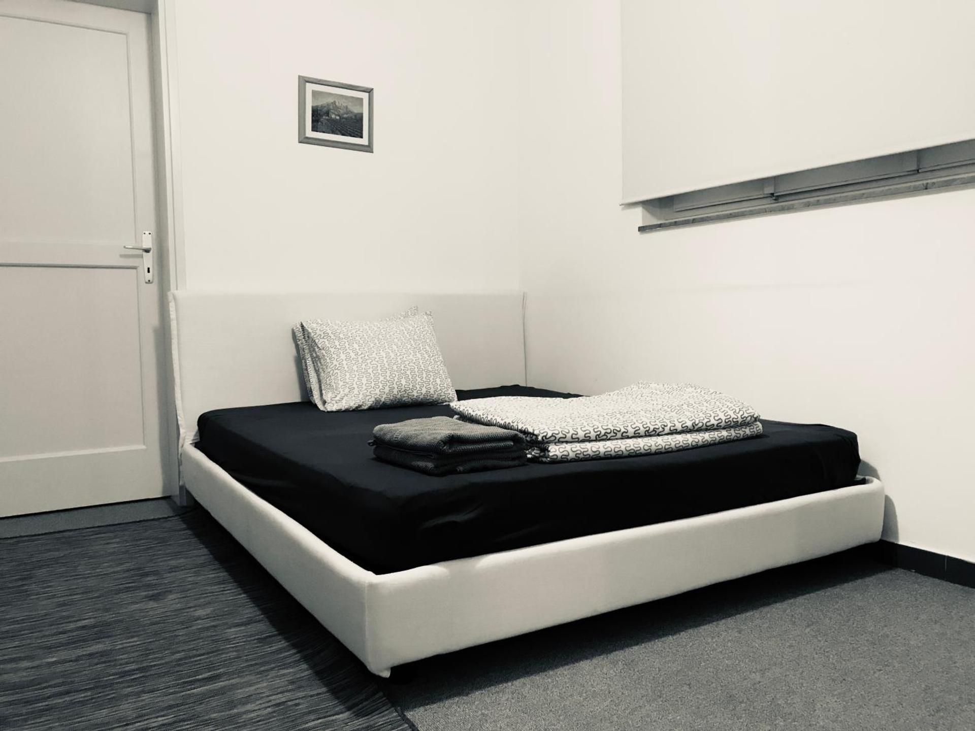 Lugano casanico - self check-in, no reception