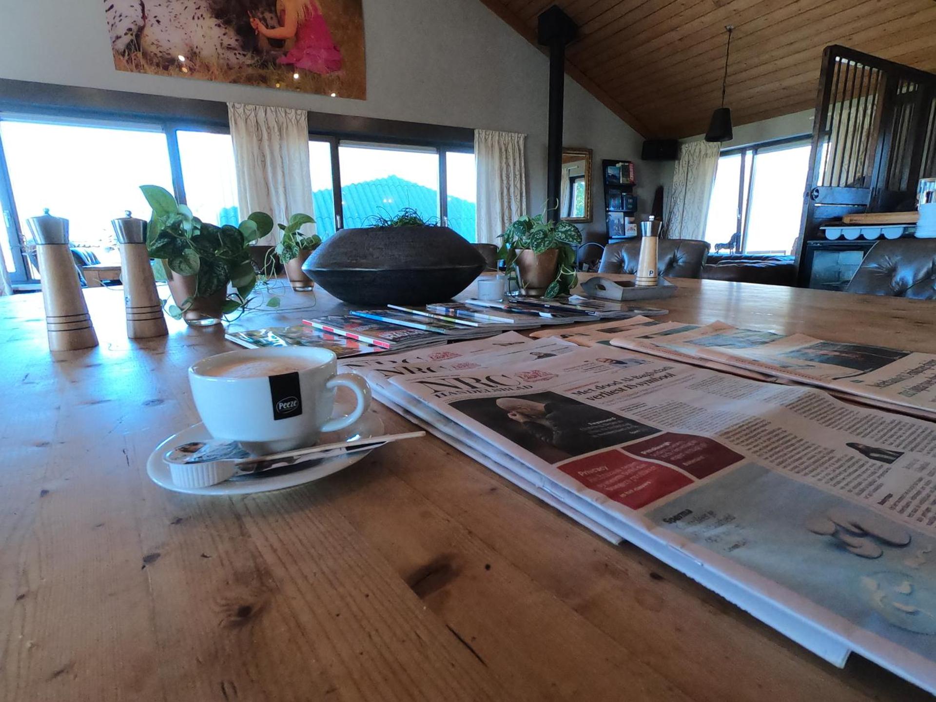 Communal lounge/ TV room