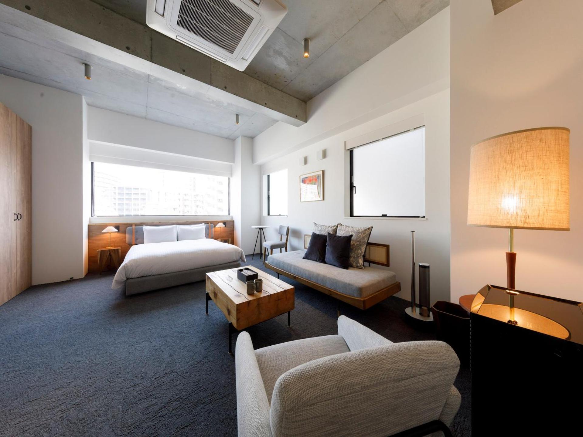 Photo of the whole room