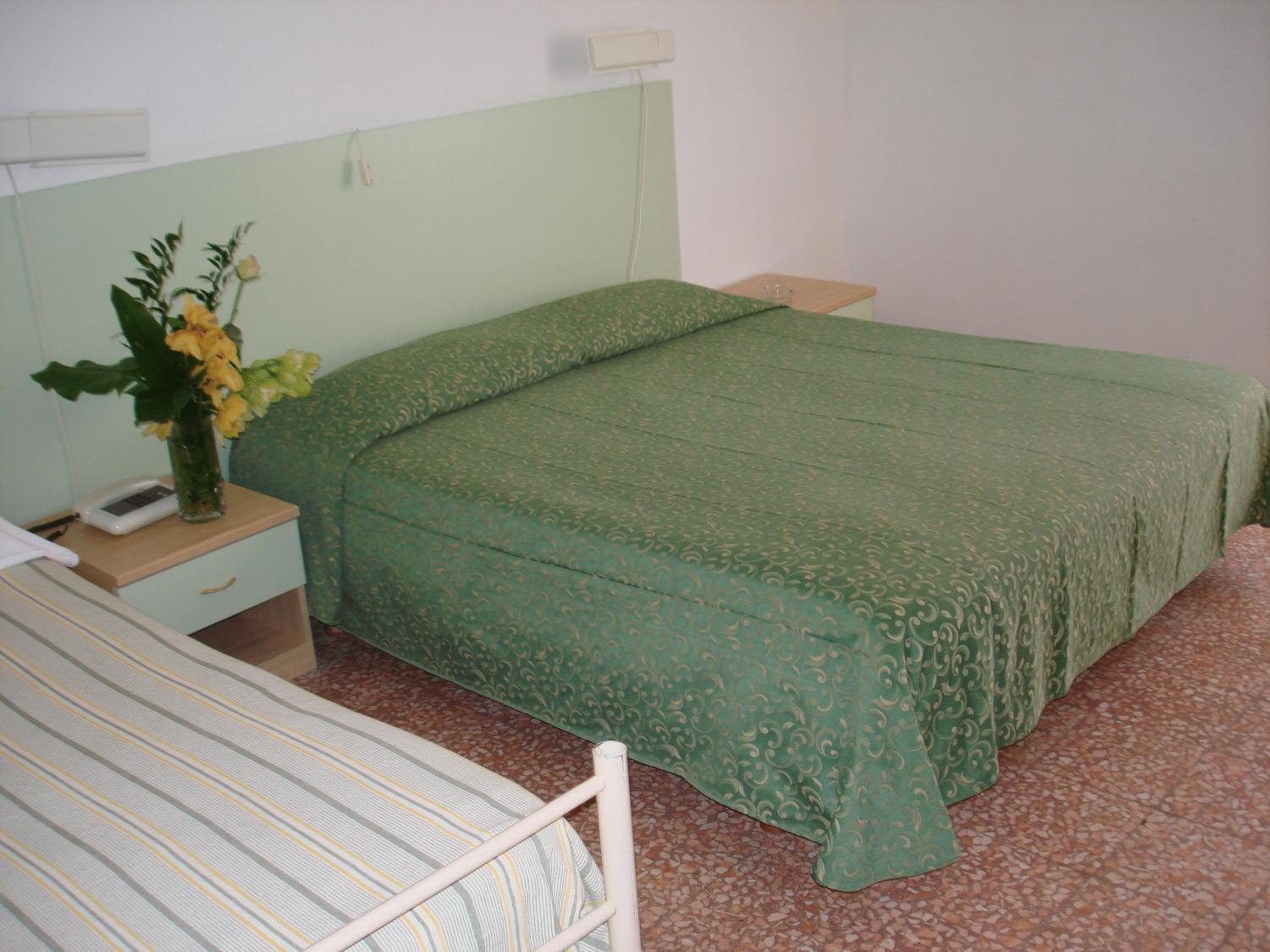 Hotel Mignon 50 MT DALLA SPIAGGIA E DALL'ISOLA PEDONALE