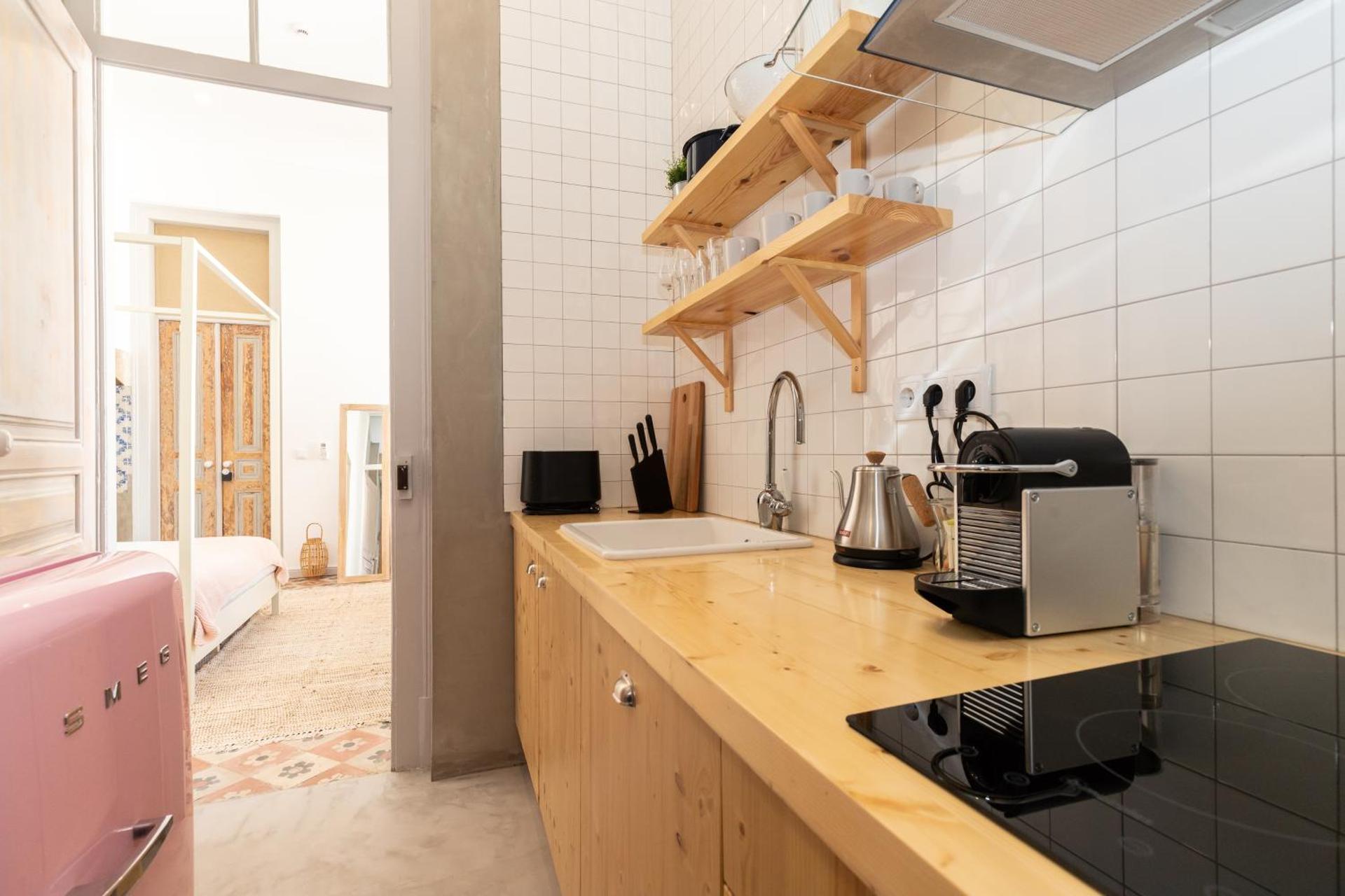 Kitchen or kitchenette