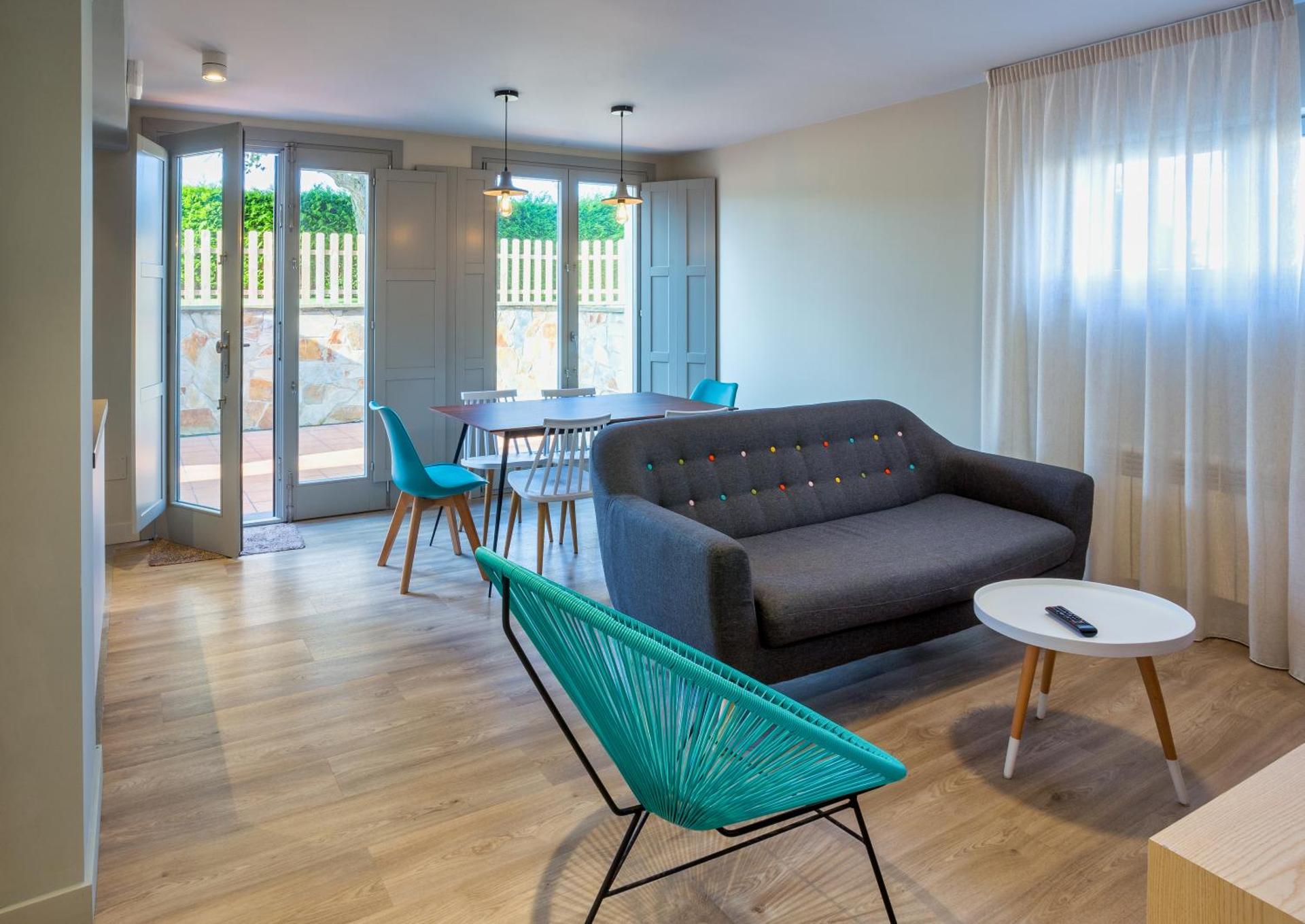 APARTAMENTOS BARCELLA TAPIA