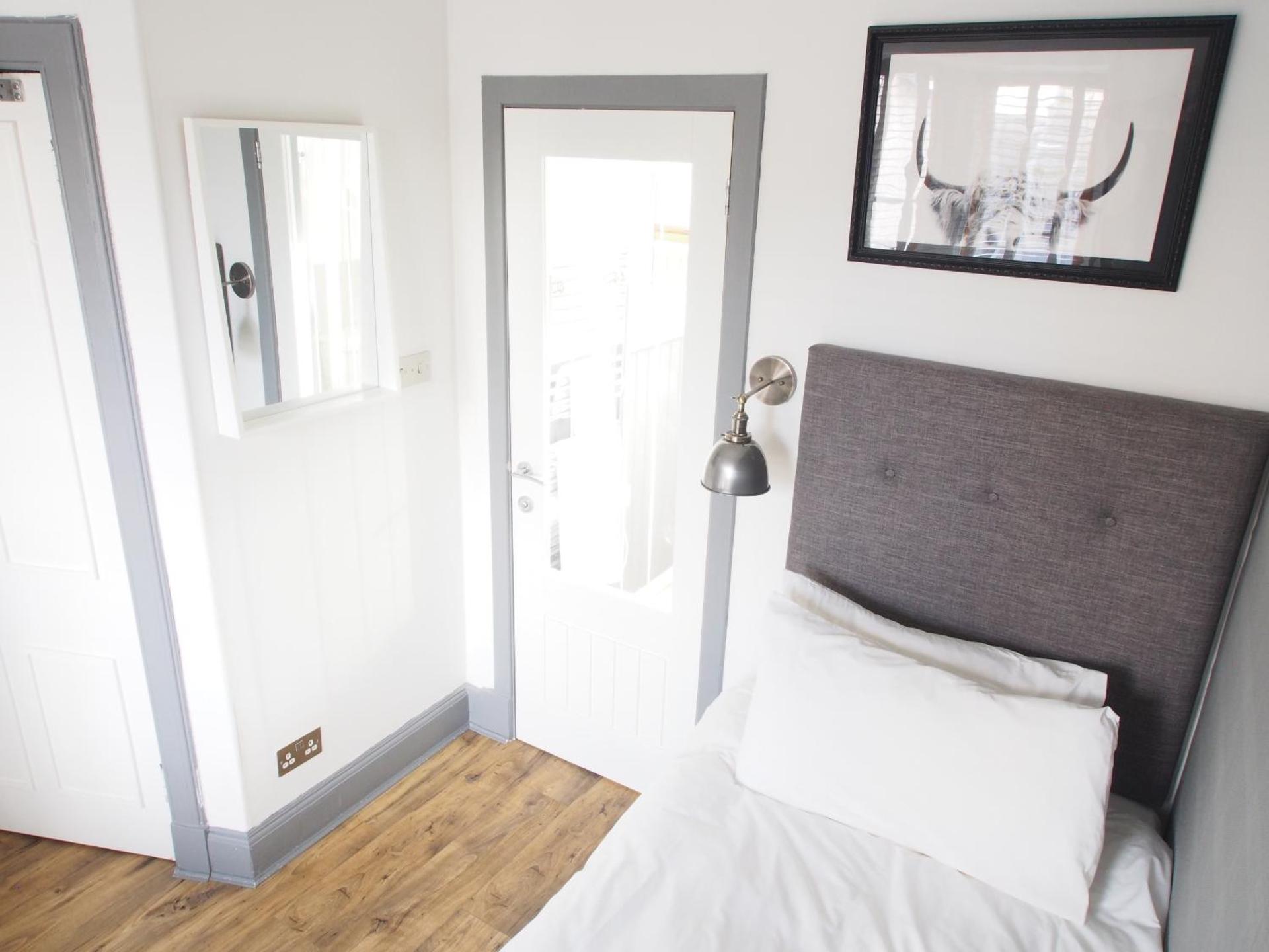 Single Room with Shower