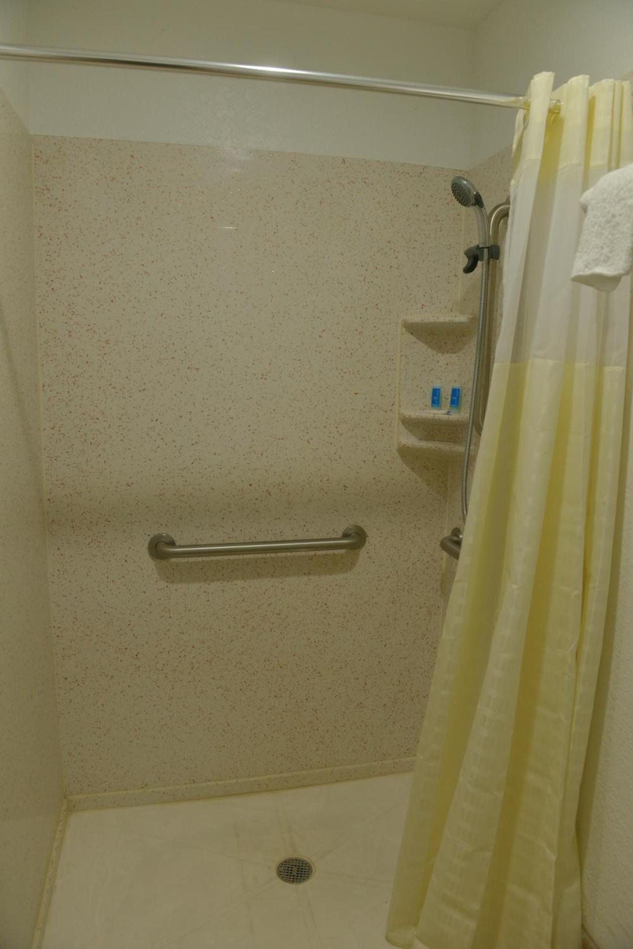 Rodeway Inn & Suites Winter Haven Chain of Lakes