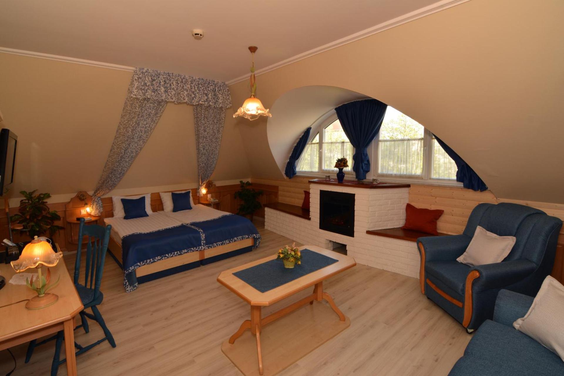 Photo of the whole room