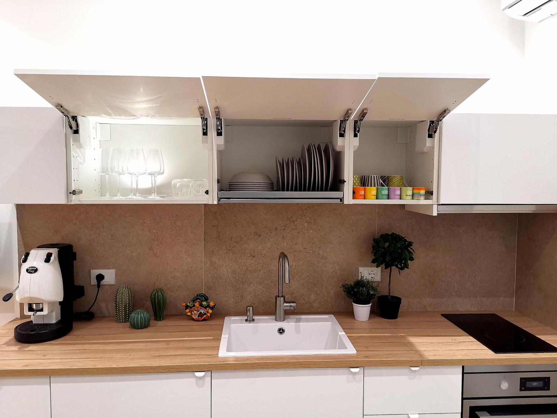 Kitchen or kitchenette
