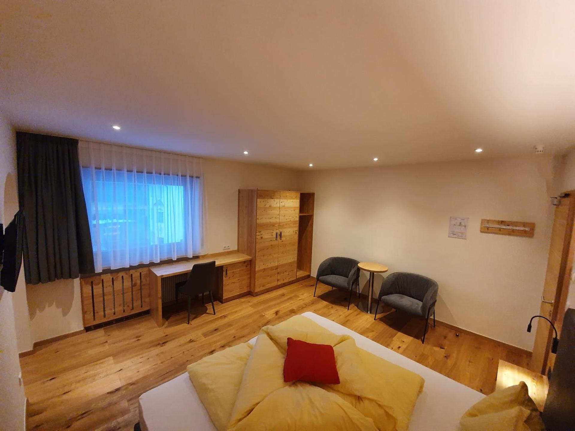 Photo of the whole room