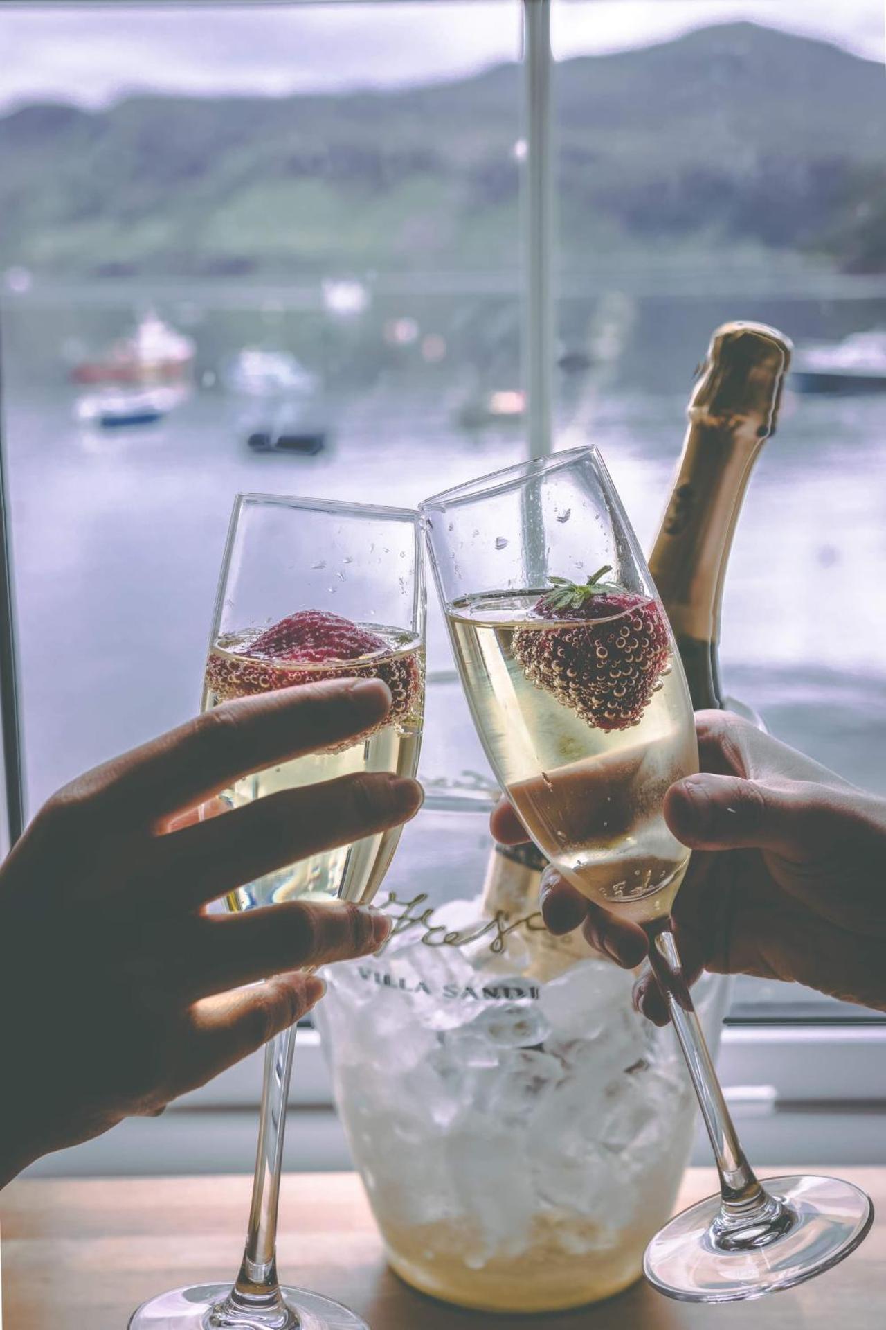 The Rosedale Hotel & Restaurant