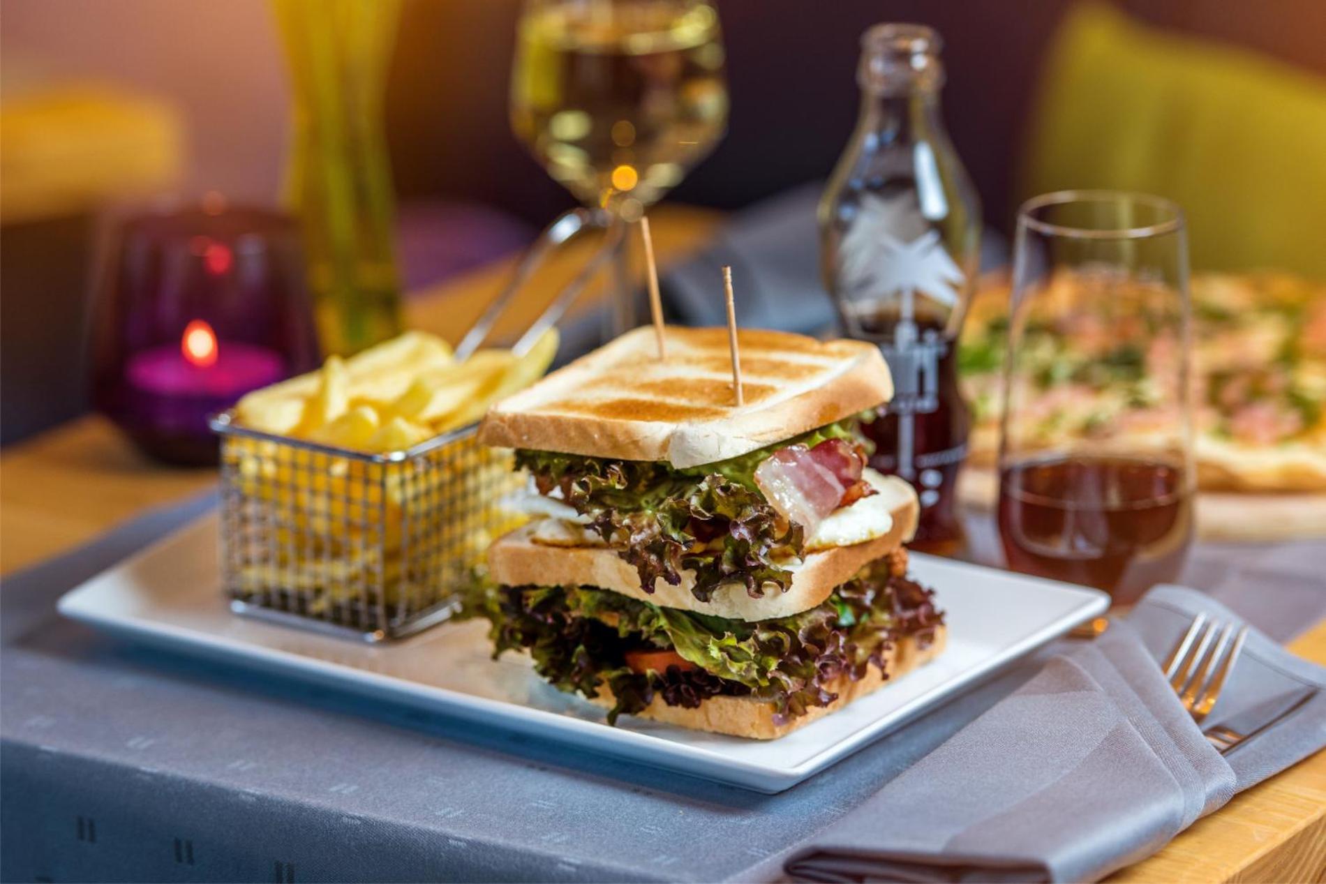 Restaurant/places to eat